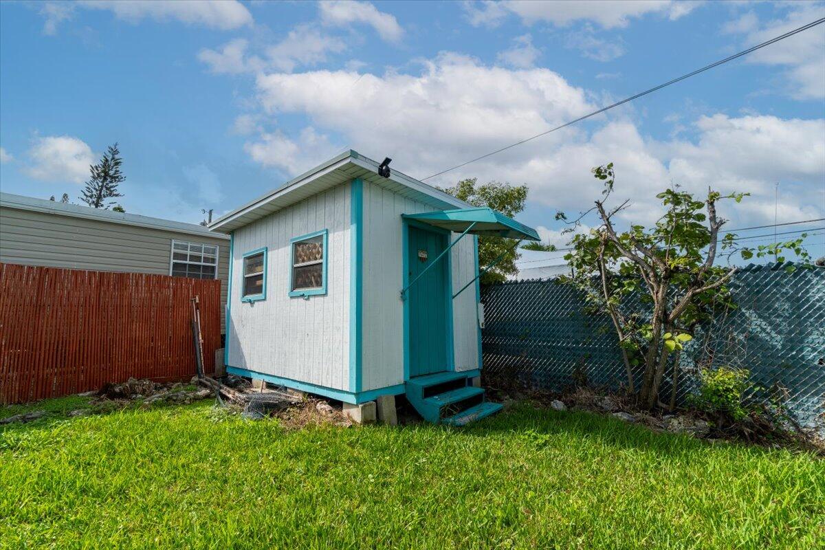 1415 Ocean Terrace Property Photo 8