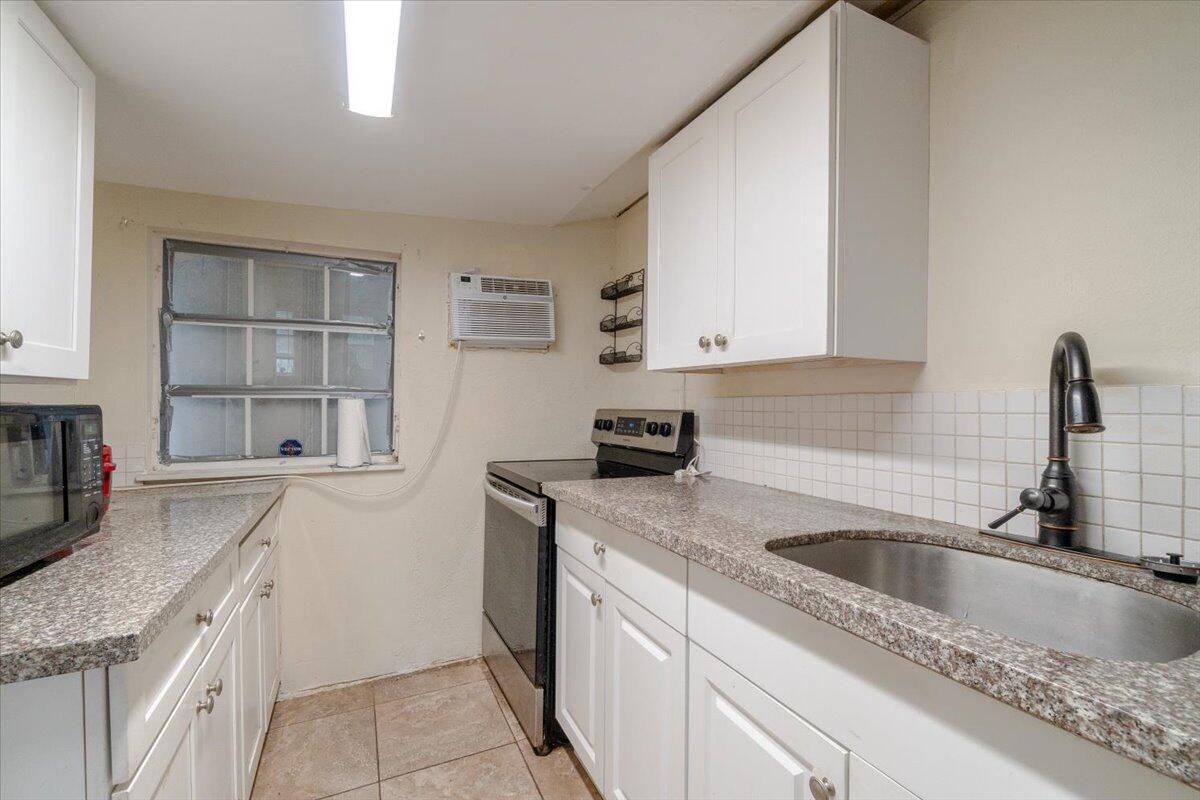 1415 Ocean Terrace Property Photo 17