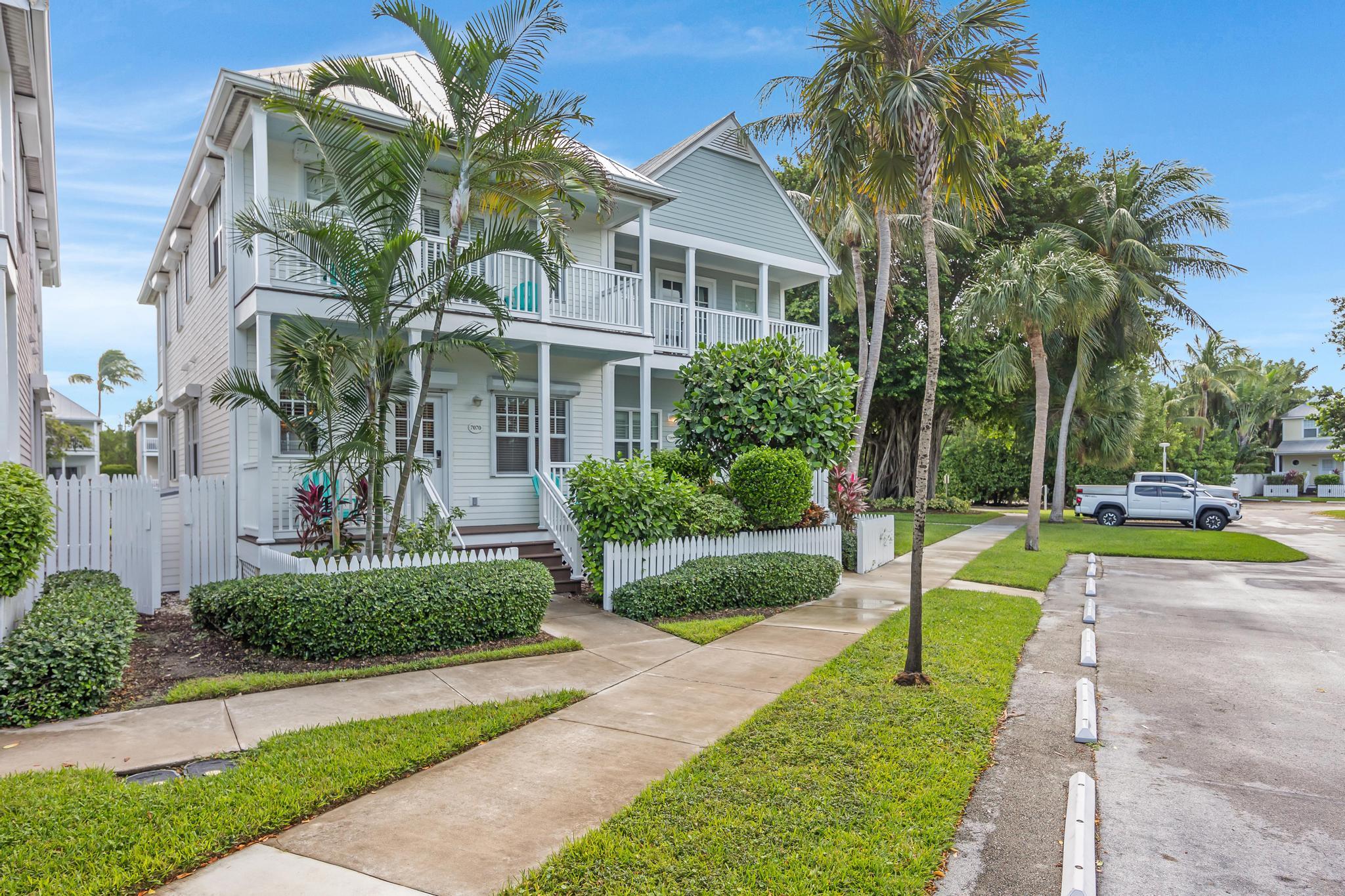 7070 Hawks Cay Blvd And Dock #13 Boulevard Property Photo 1