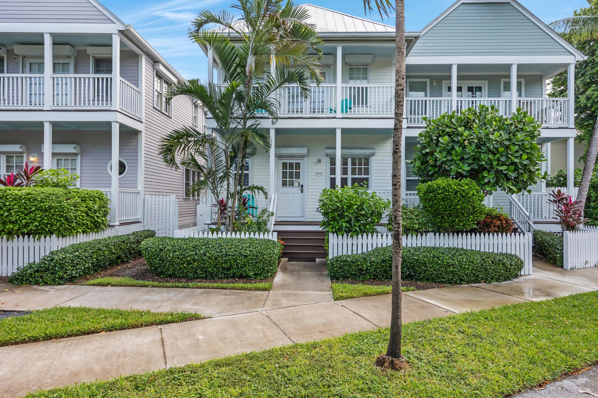 7070 Hawks Cay Blvd And Dock #13 Boulevard Property Photo 3