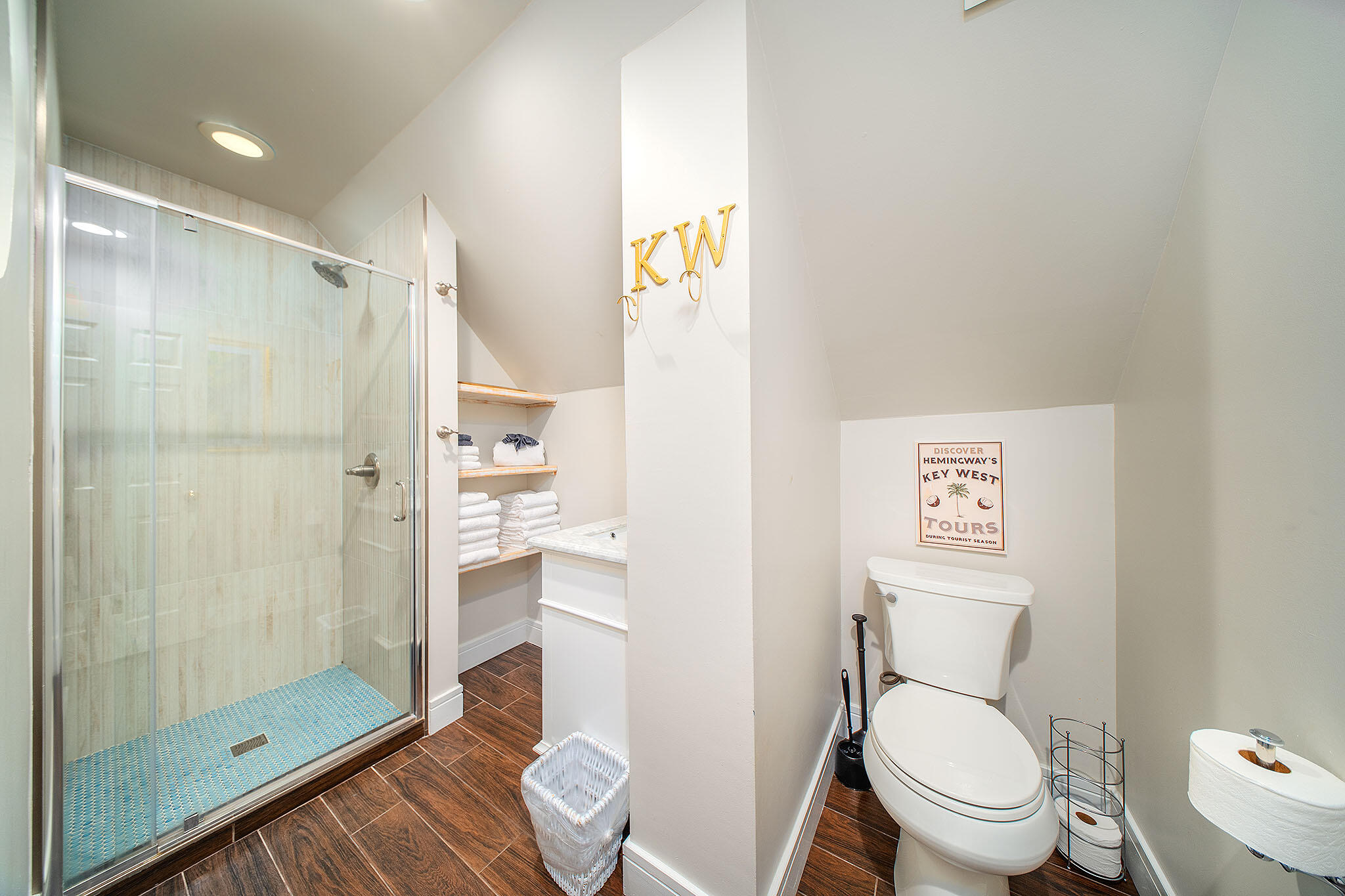 102 Admirals Lane Property Photo 45