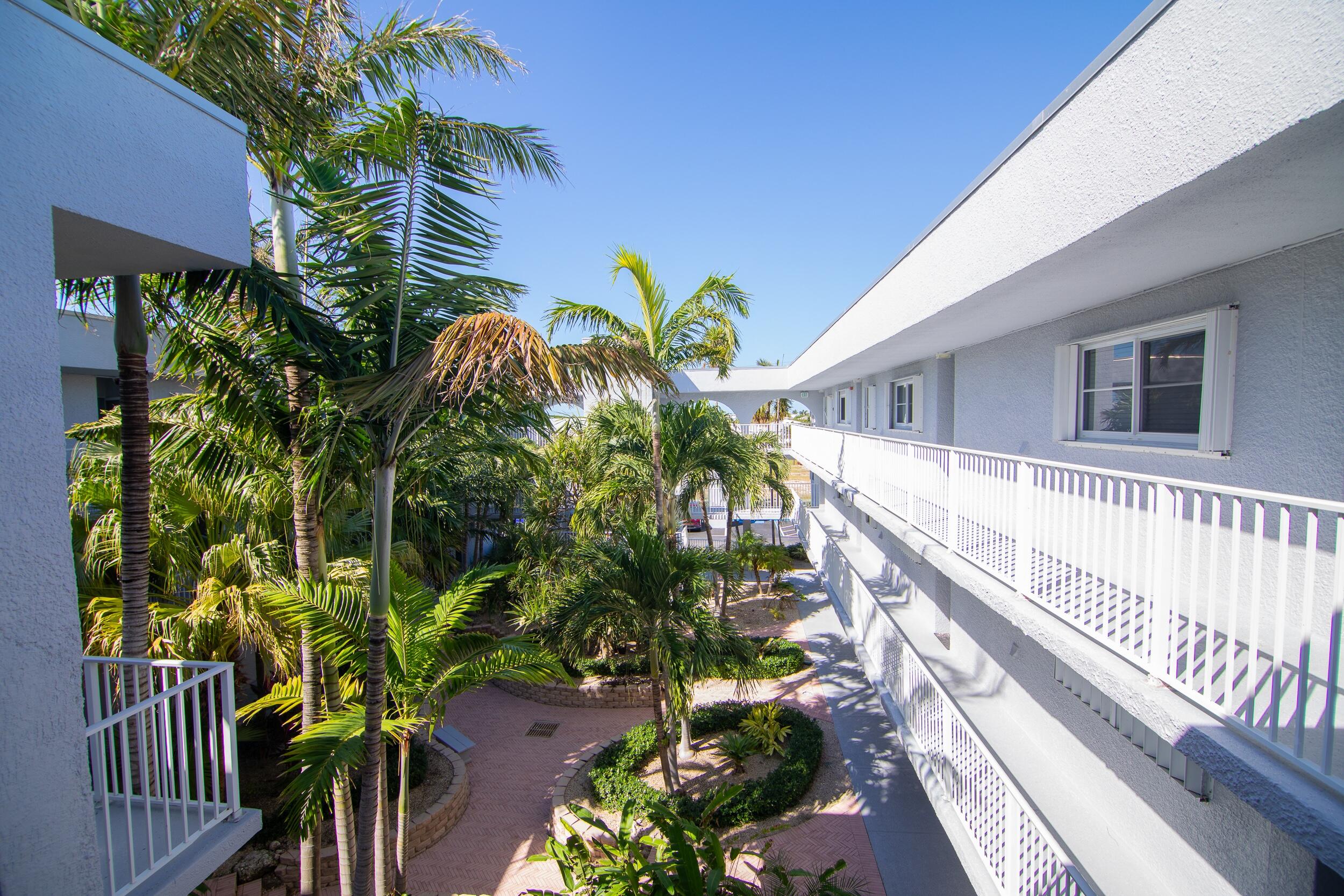 201 E Ocean Drive, 310 Property Photo 9