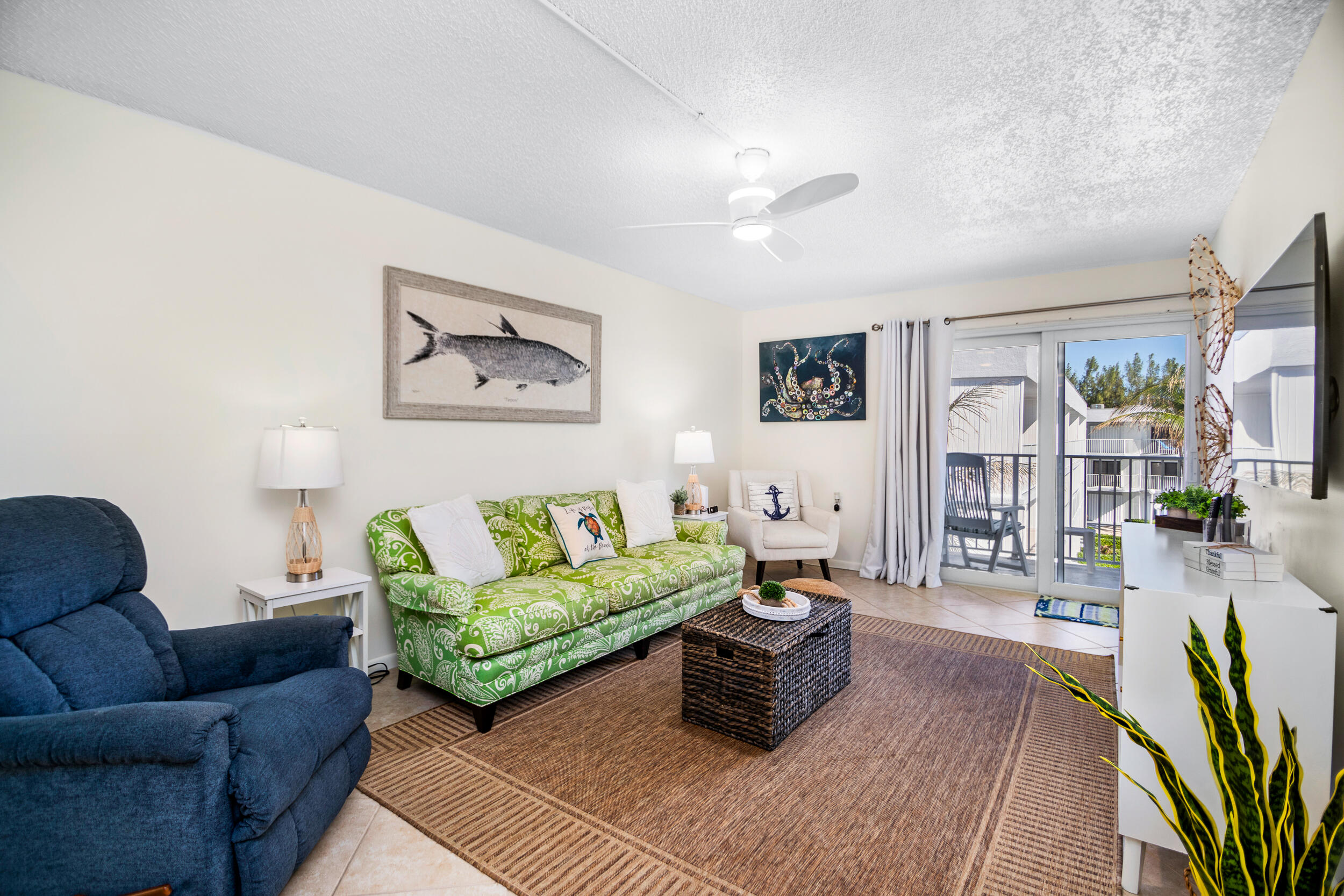 201 E Ocean Drive, 310 Property Photo 12