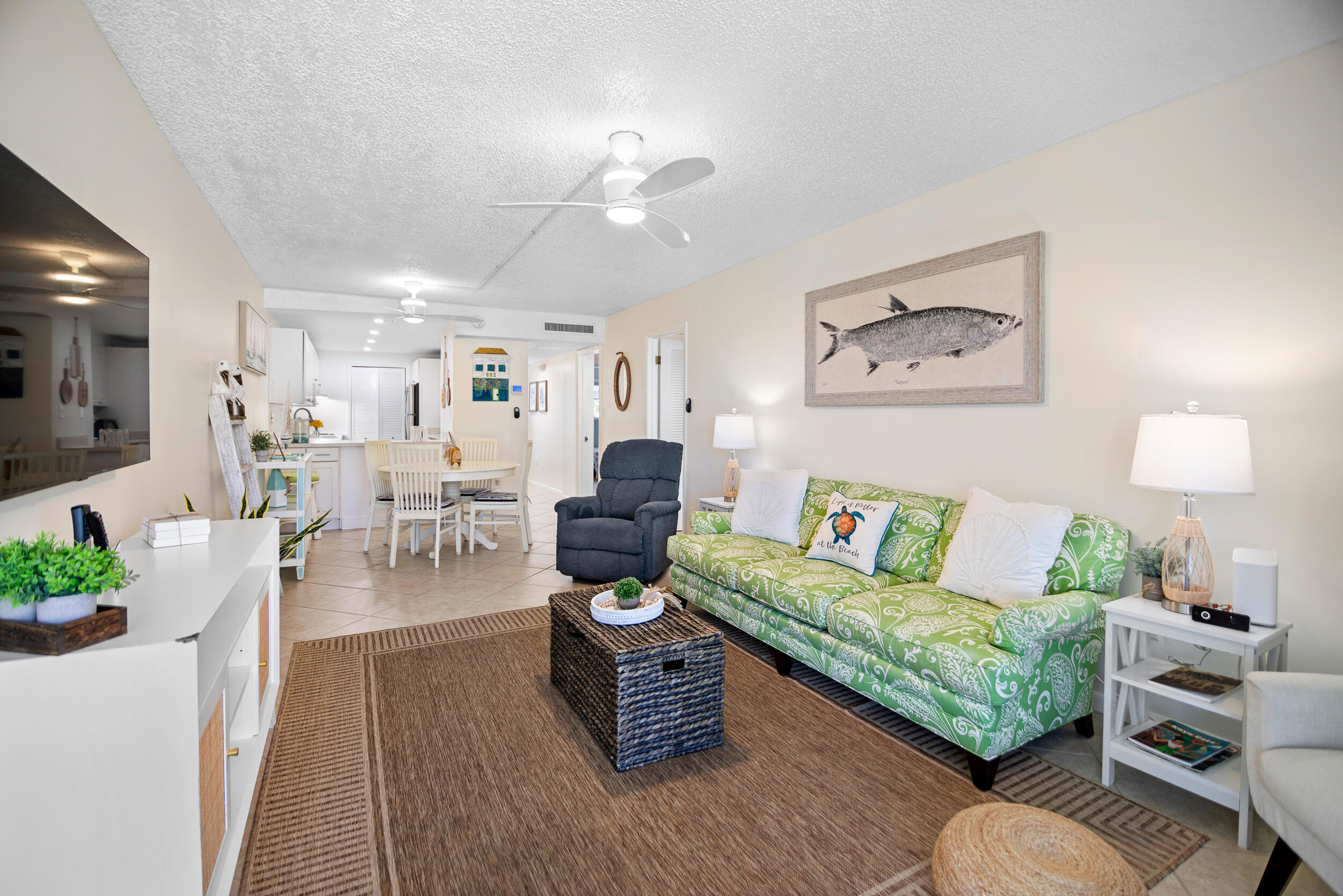 201 E Ocean Drive, 310 Property Photo 13