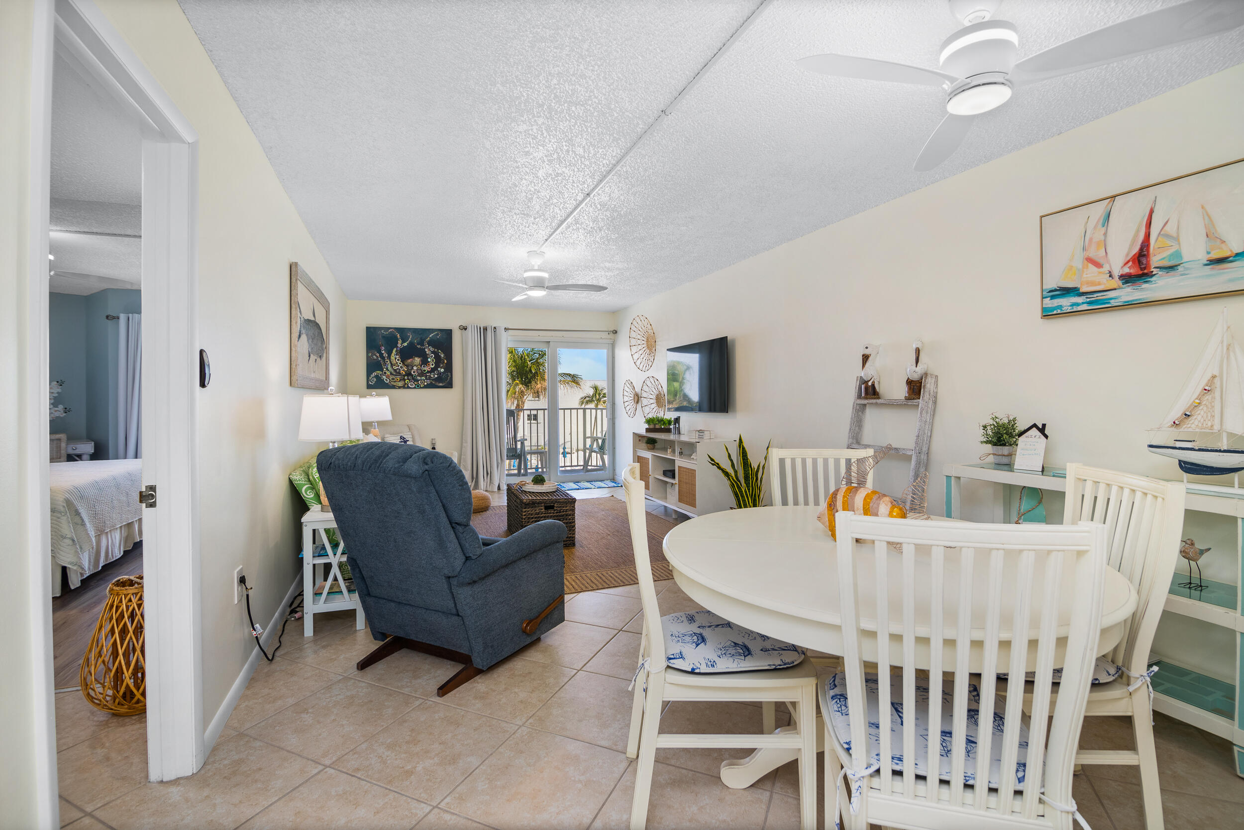 201 E Ocean Drive, 310 Property Photo 16