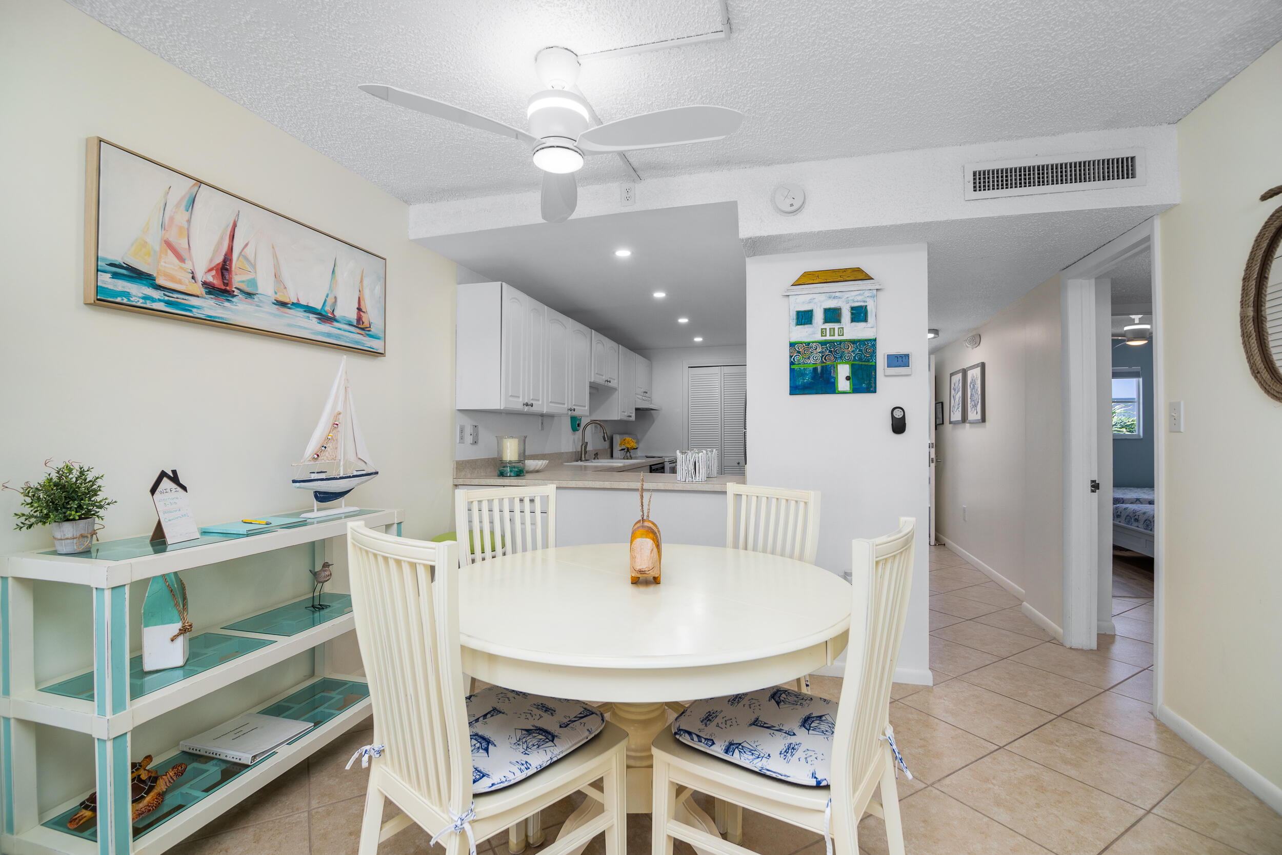 201 E Ocean Drive, 310 Property Photo 18