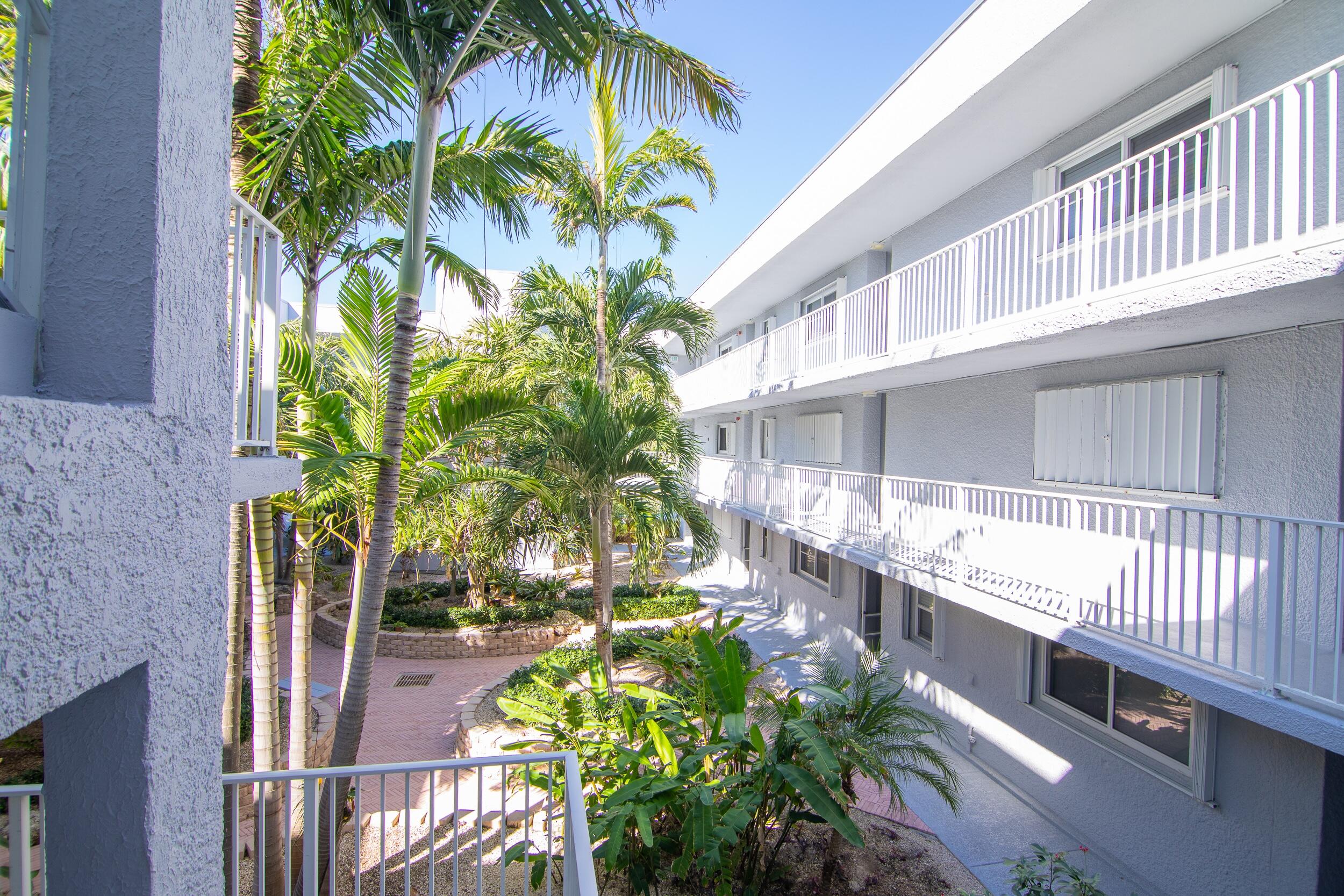 201 E Ocean Drive, 310 Property Photo 55