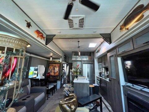 325 Calusa Street, 475 Property Photo 6