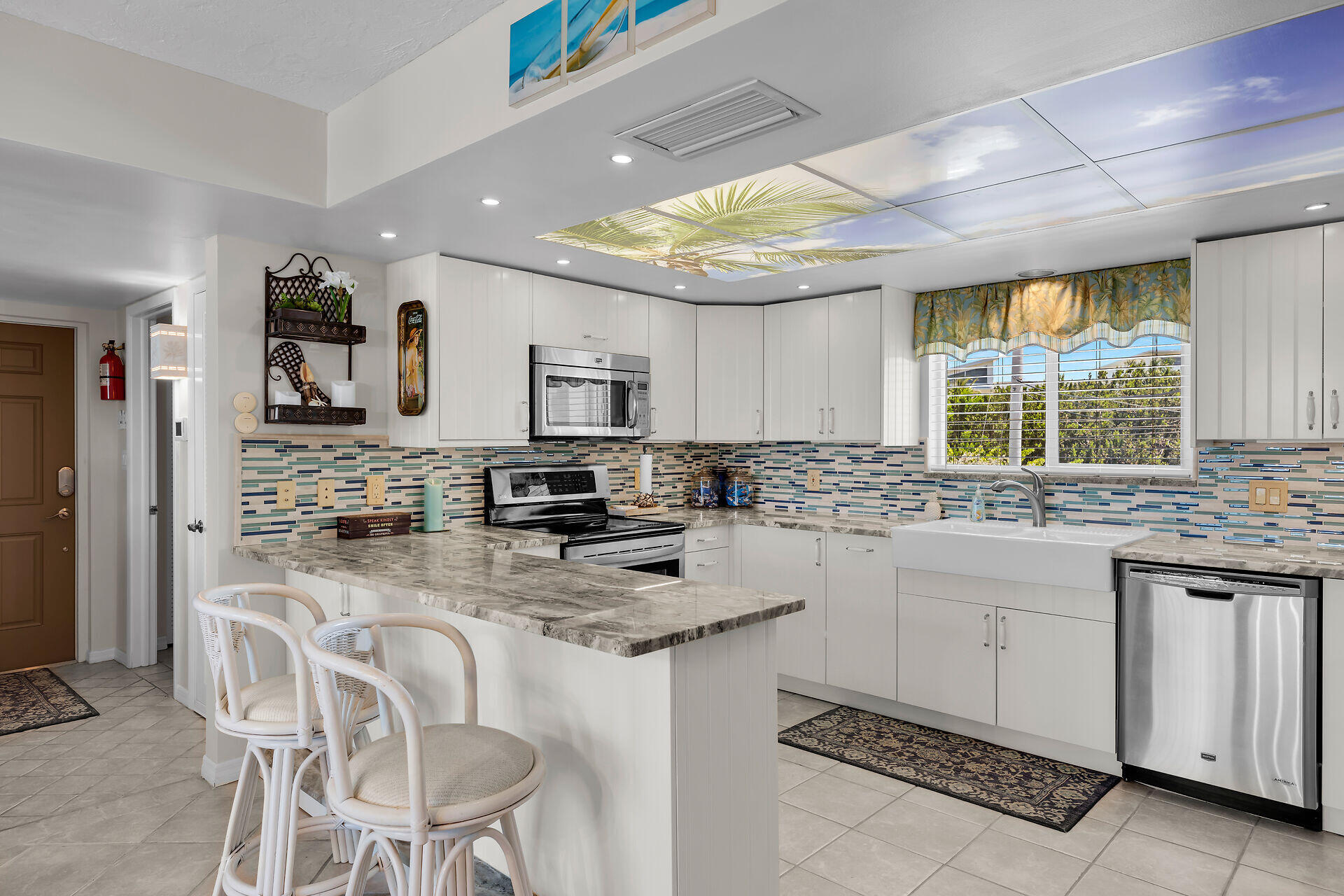 130 Coco Plum Drive, 203 Property Photo 5