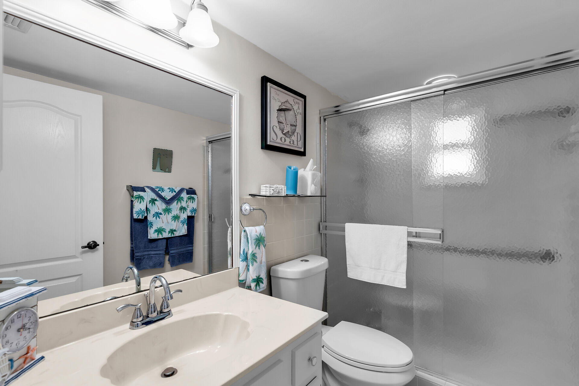 130 Coco Plum Drive, 203 Property Photo 31