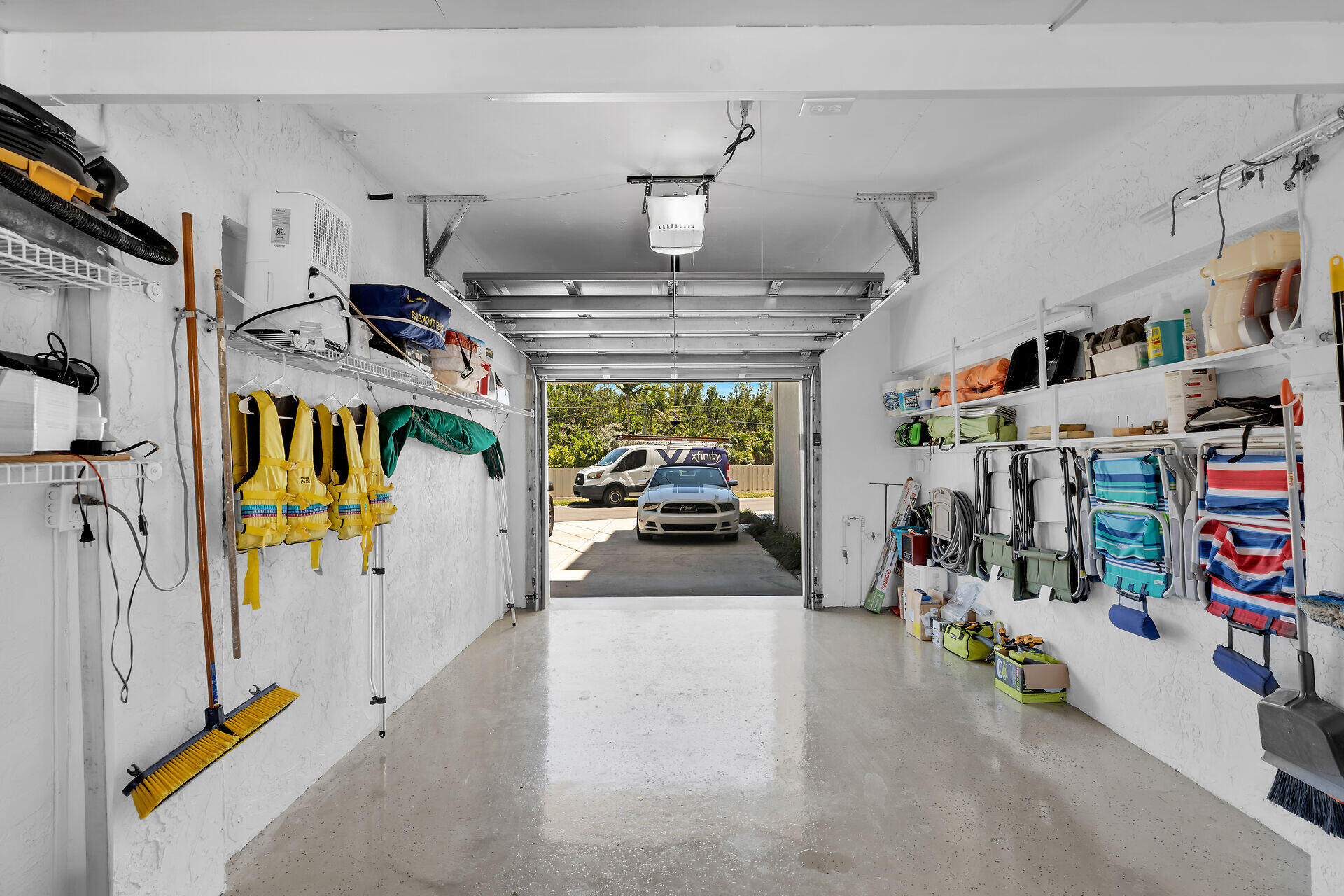 130 Coco Plum Drive, 203 Property Photo 35