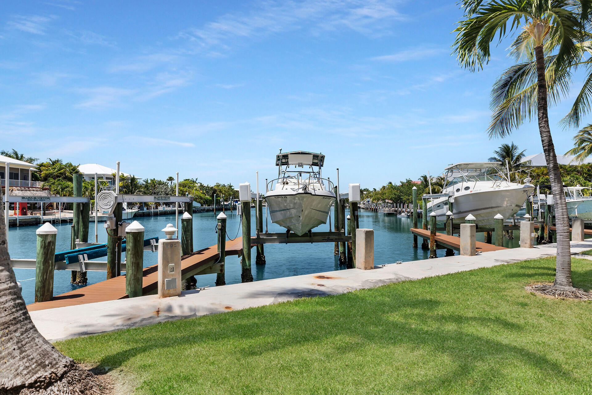 130 Coco Plum Drive, 203 Property Photo 36