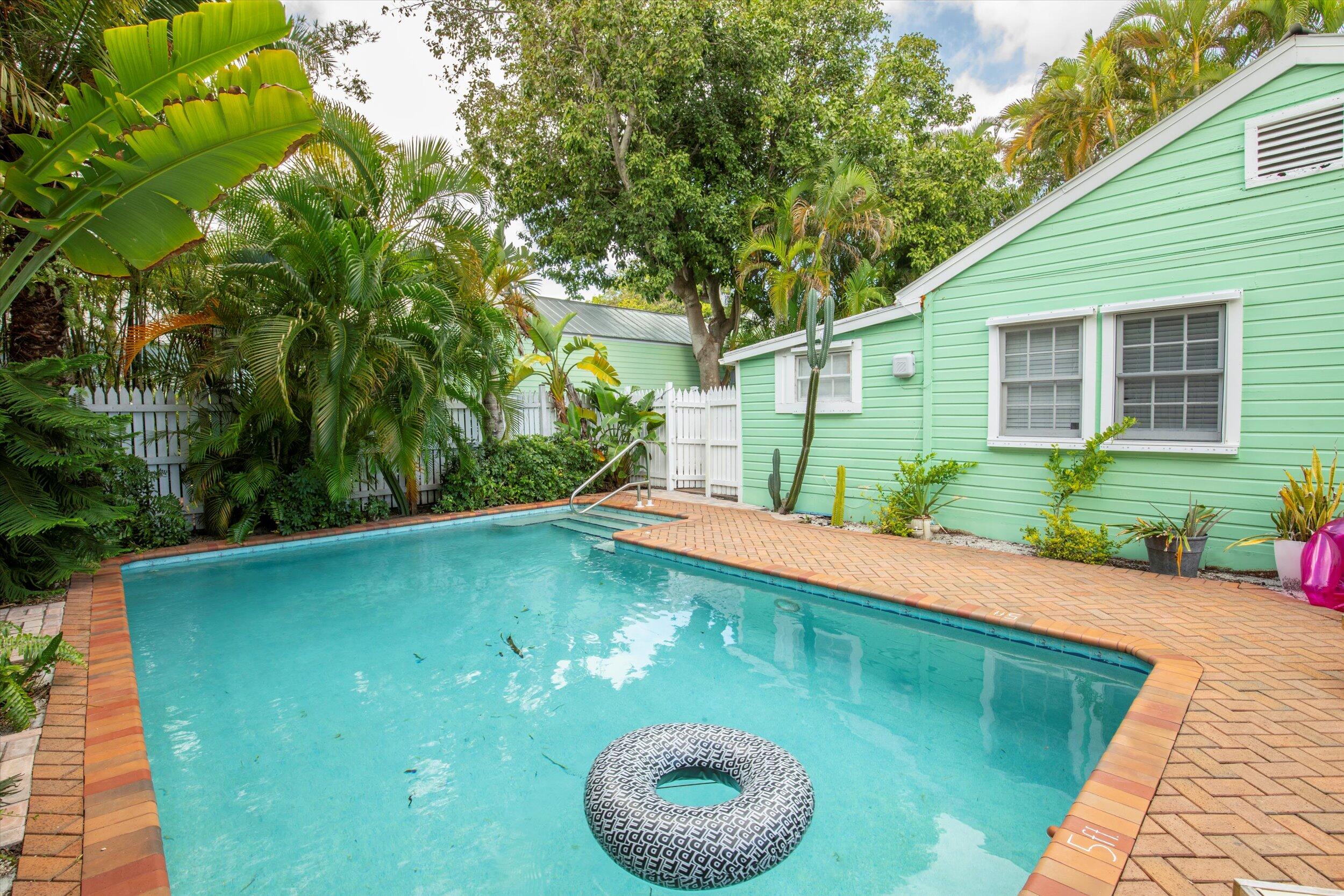 914 Packer Street, 3 Property Photo