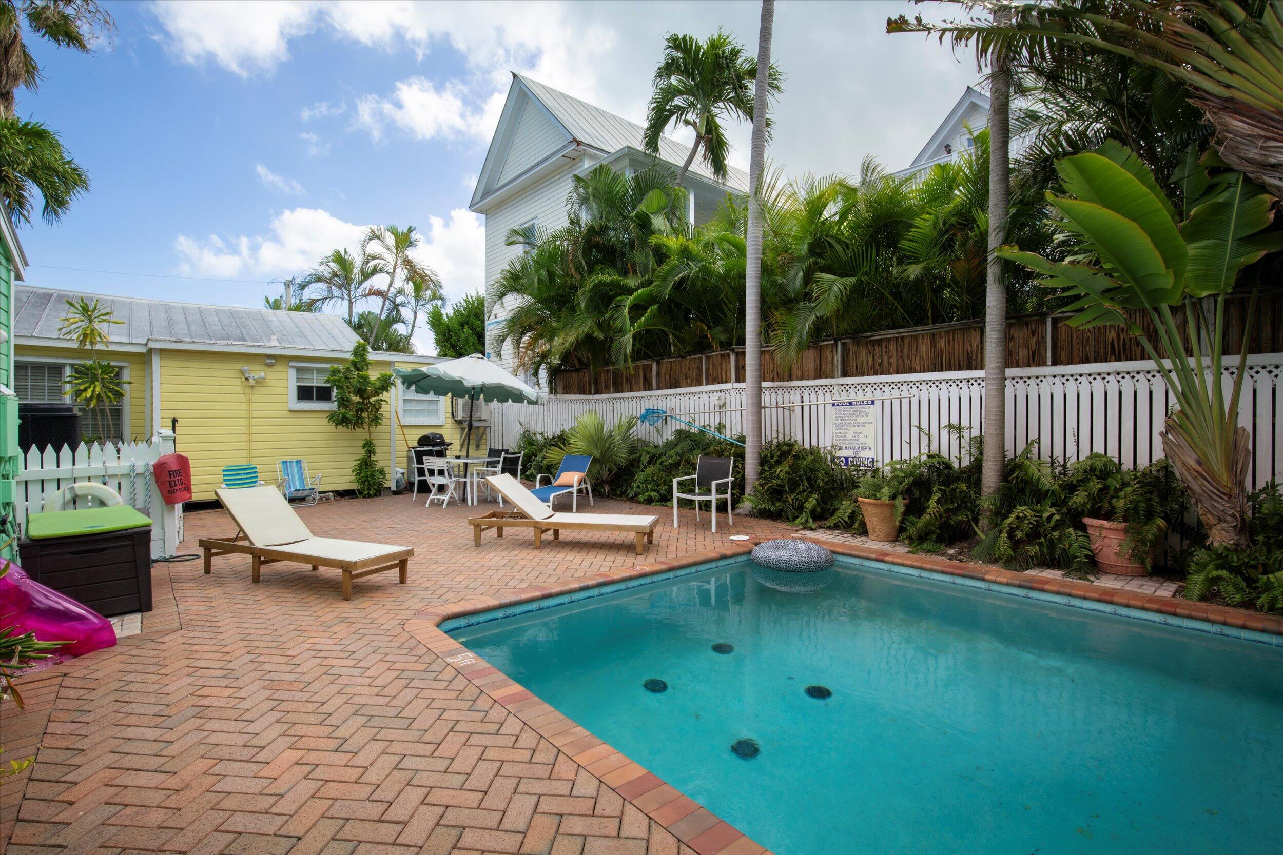 914 Packer Street, 3 Property Photo 21