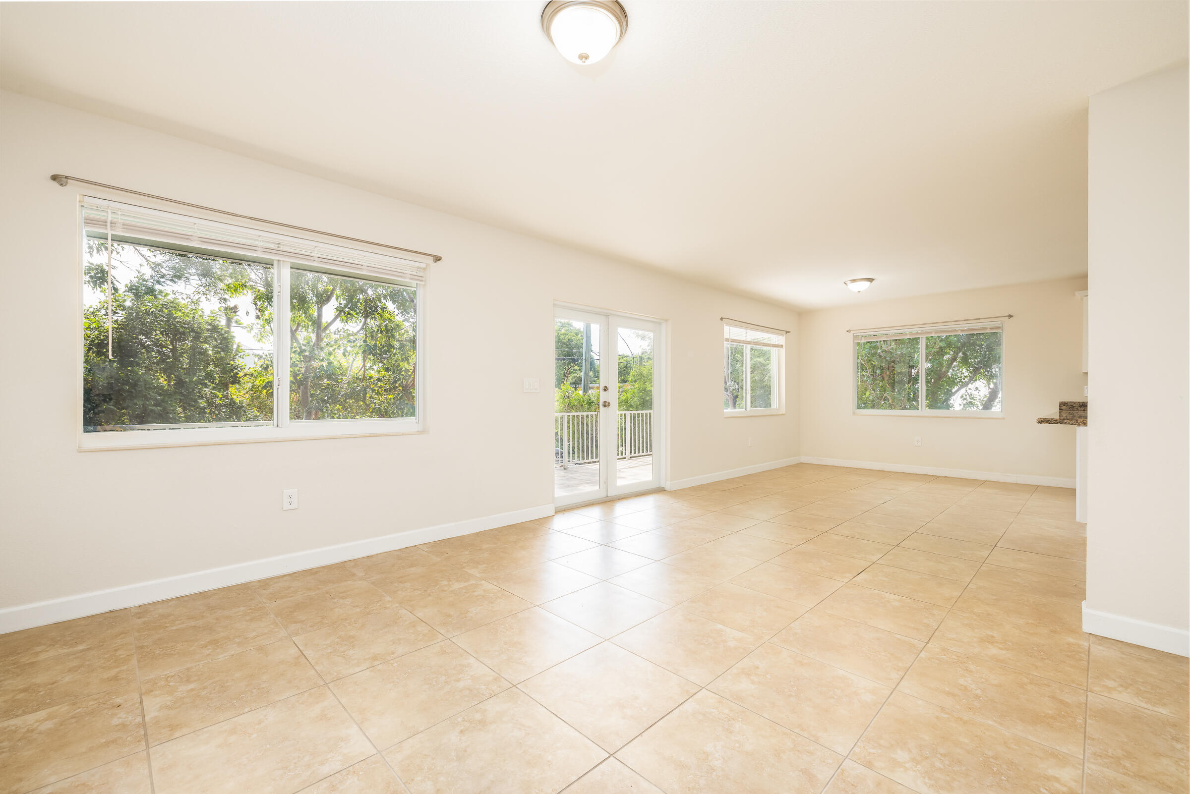 529 Beach Road Property Photo 2