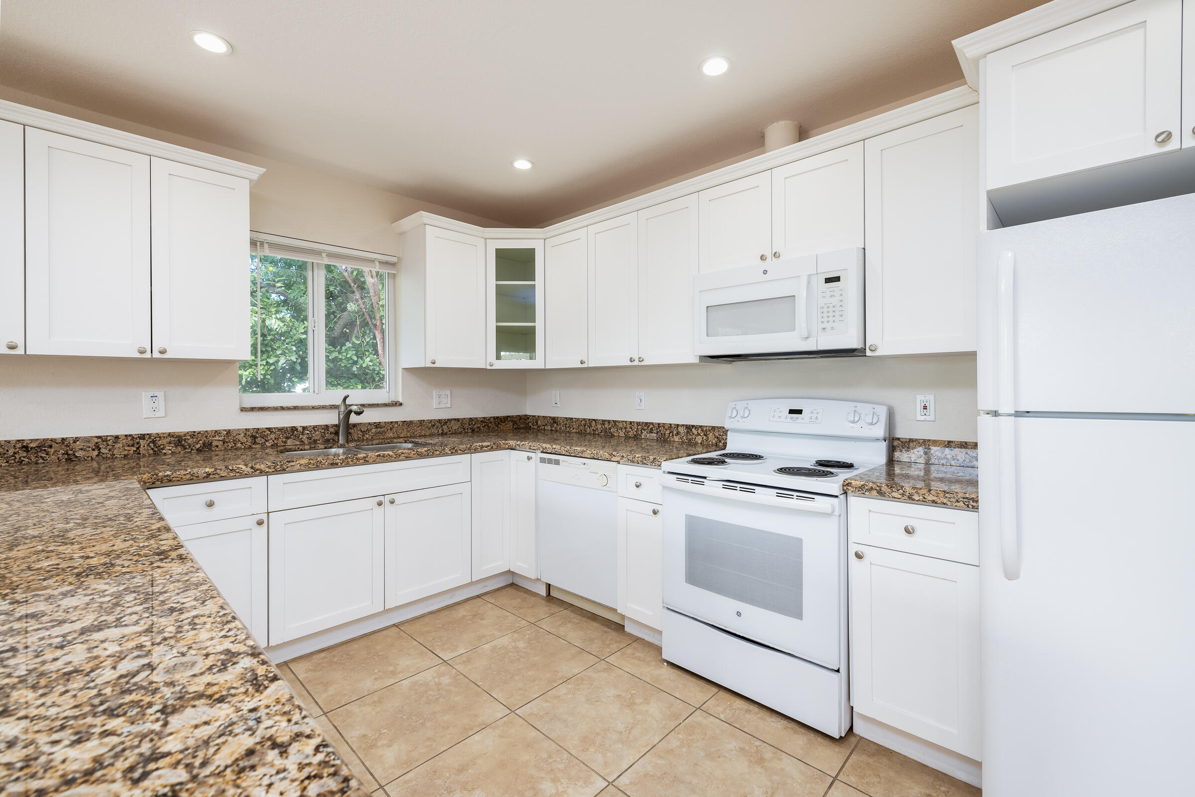 529 Beach Road Property Photo 16