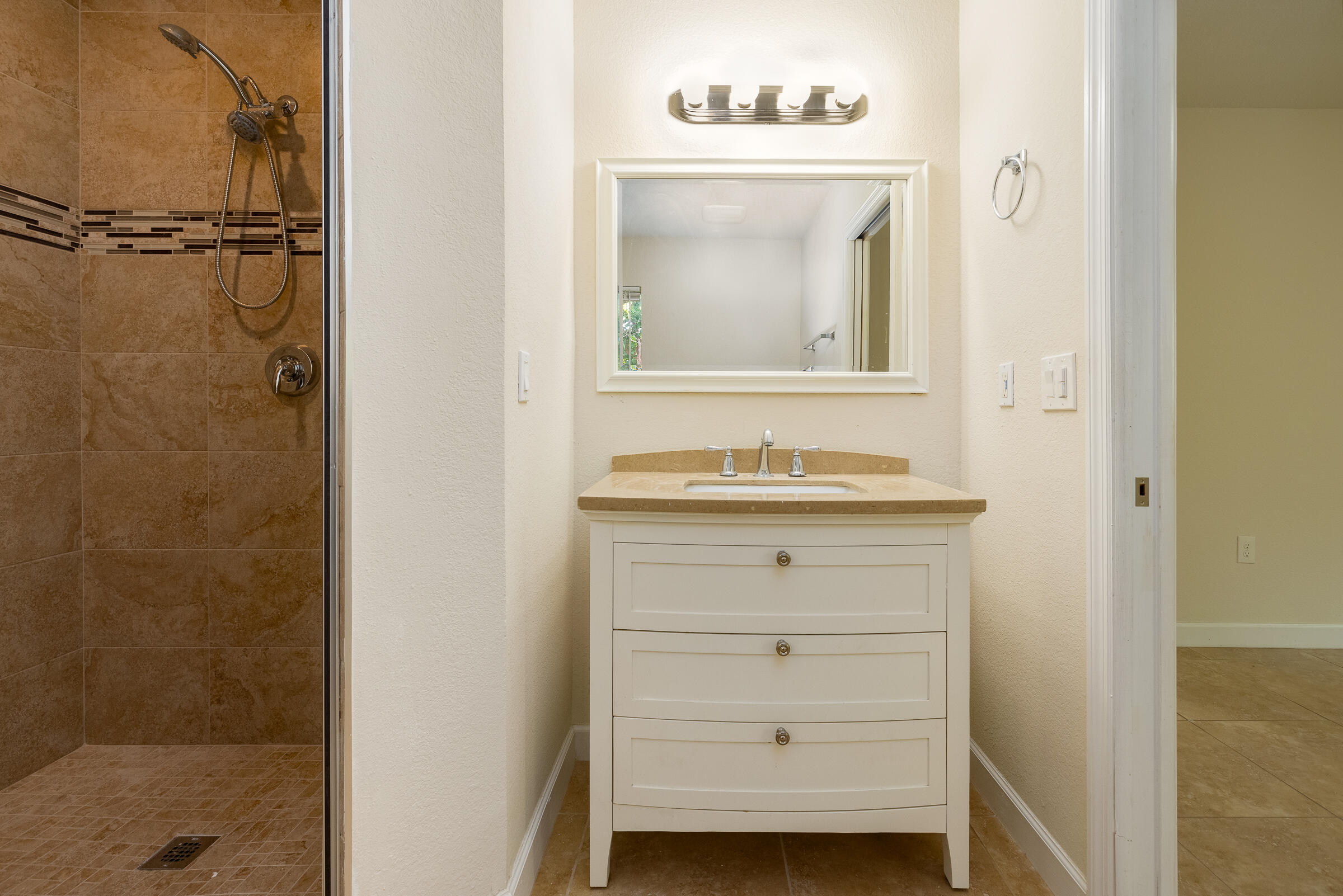 529 Beach Road Property Photo 22