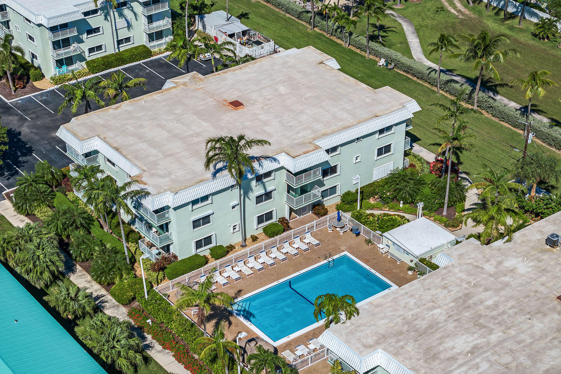 1101 W Ocean Drive, 19 Property Photo 12