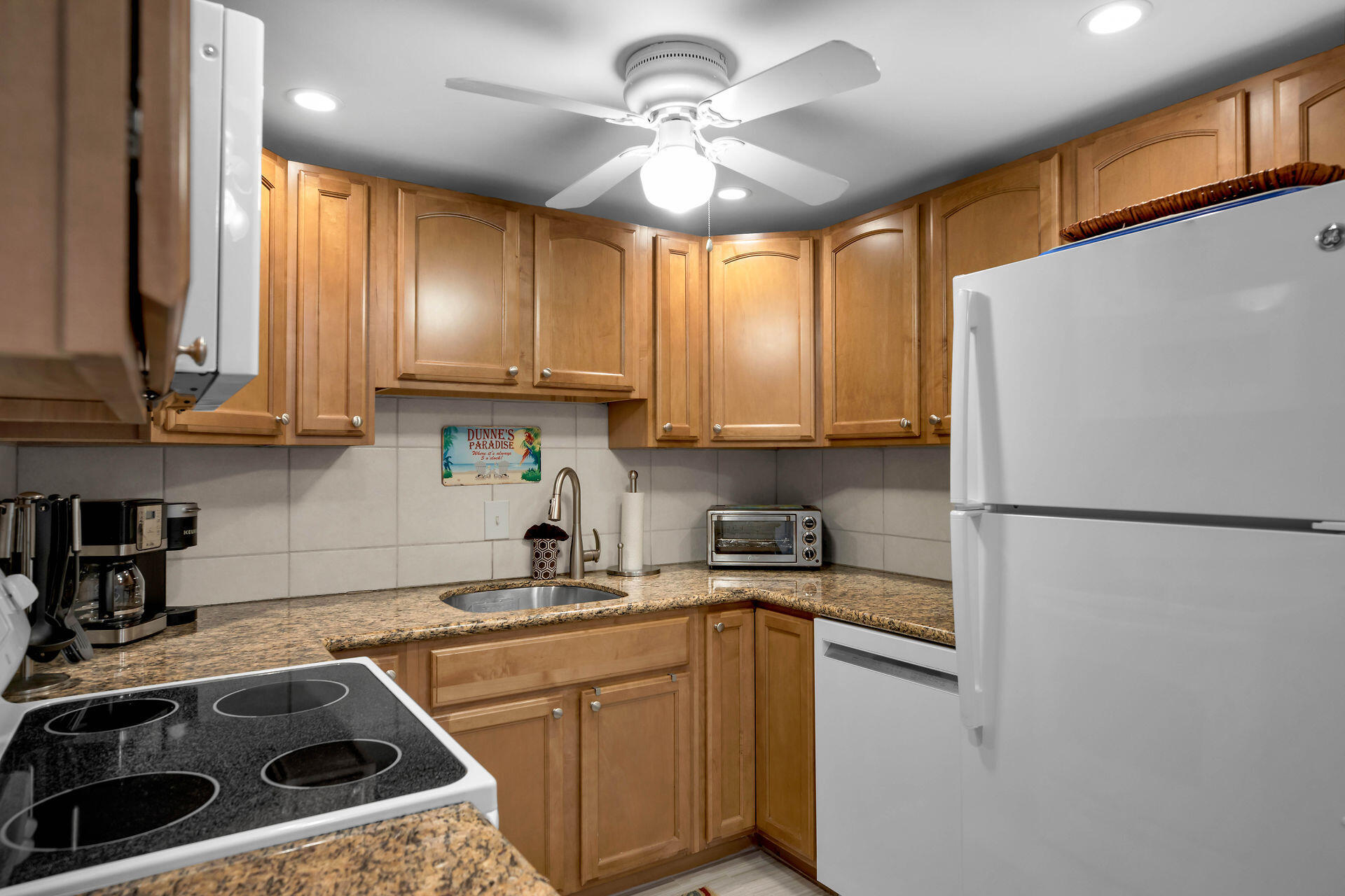 1101 W Ocean Drive, 19 Property Photo 29