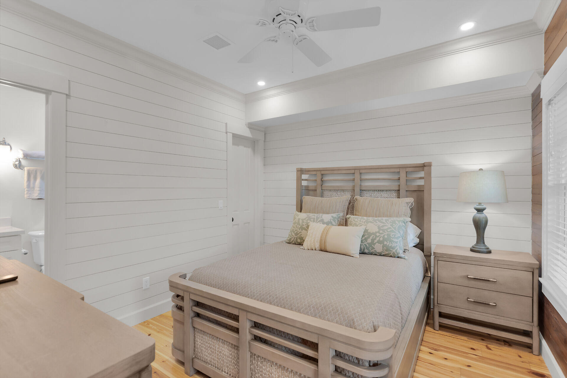 831 Georgia Street Property Photo 21