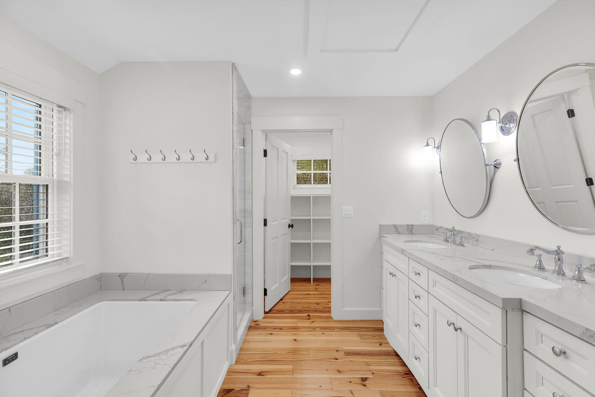 831 Georgia Street Property Photo 29
