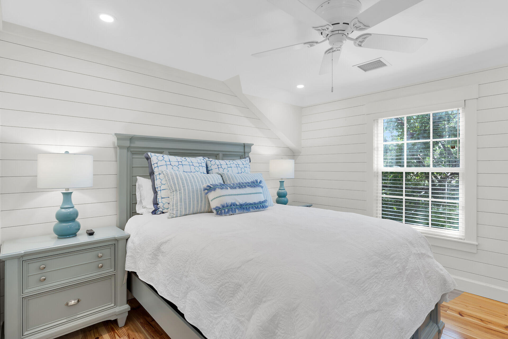 831 Georgia Street Property Photo 32