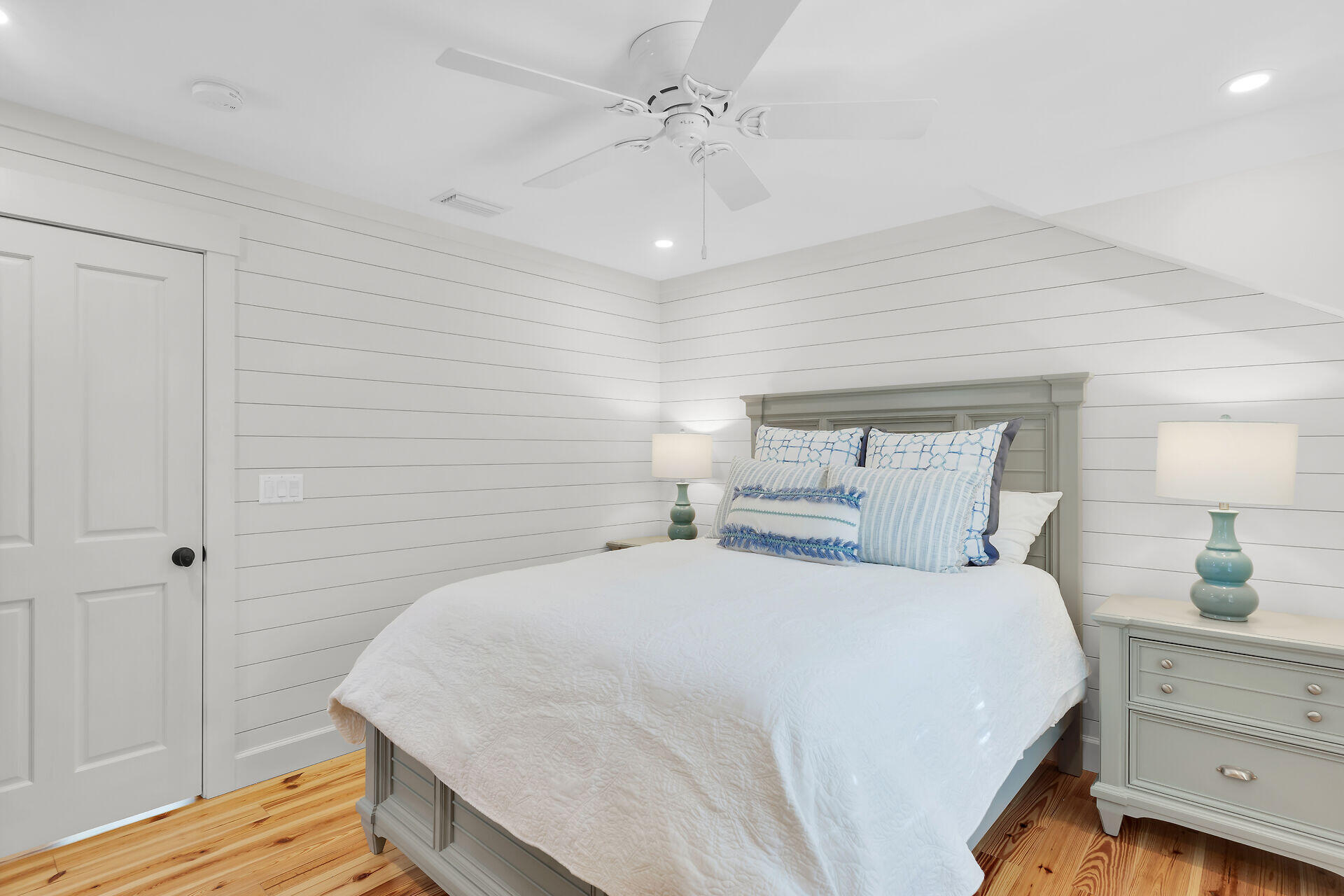 831 Georgia Street Property Photo 34