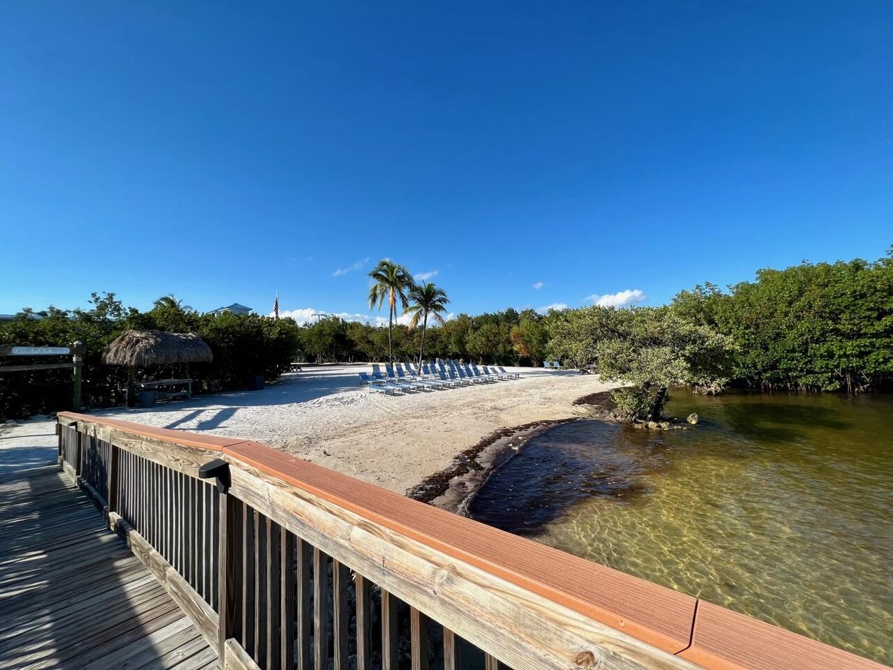 500 Burton Drive, 1312 Property Photo 6