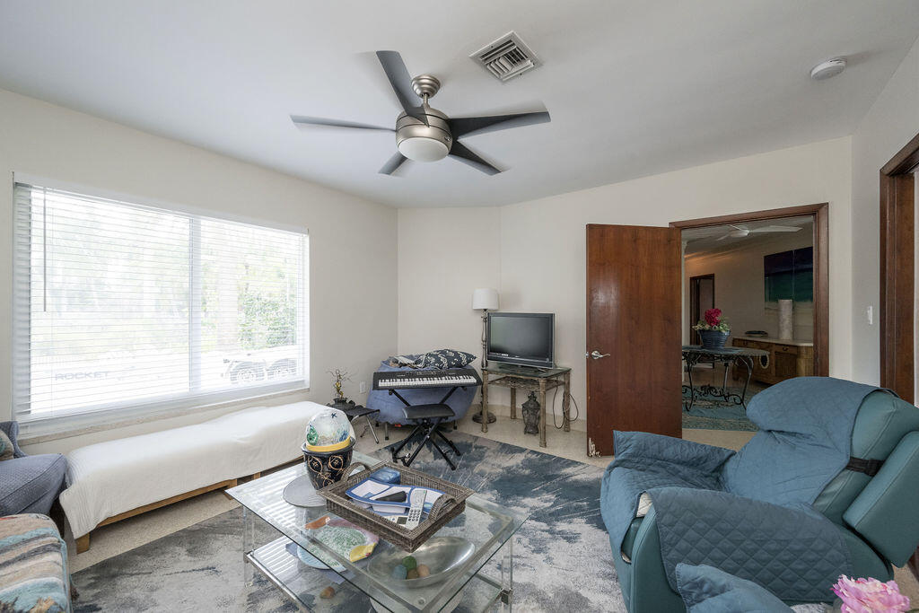 3446 Riviera Drive Property Photo 15