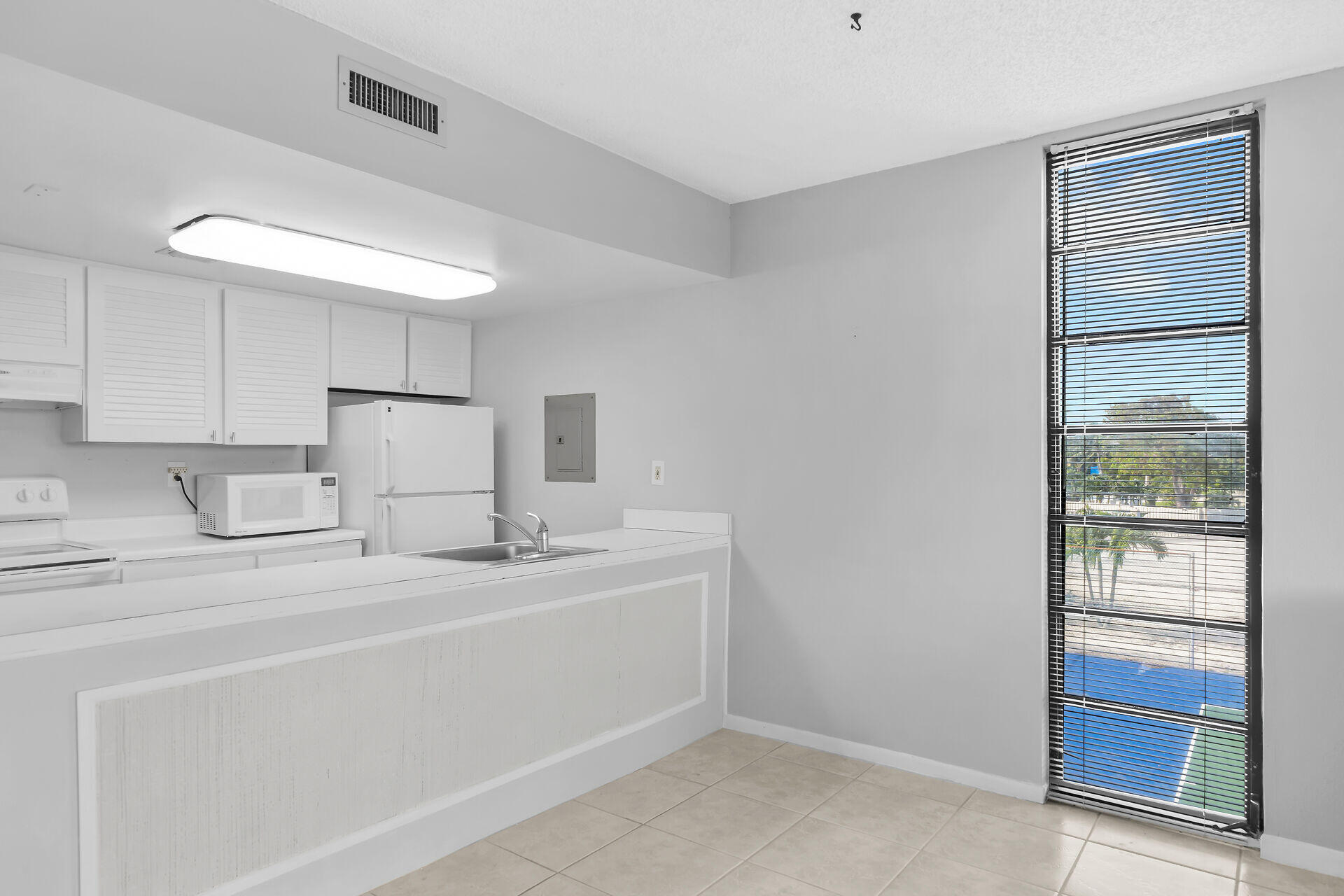 133 Coco Plum Drive, 22 Property Photo 10