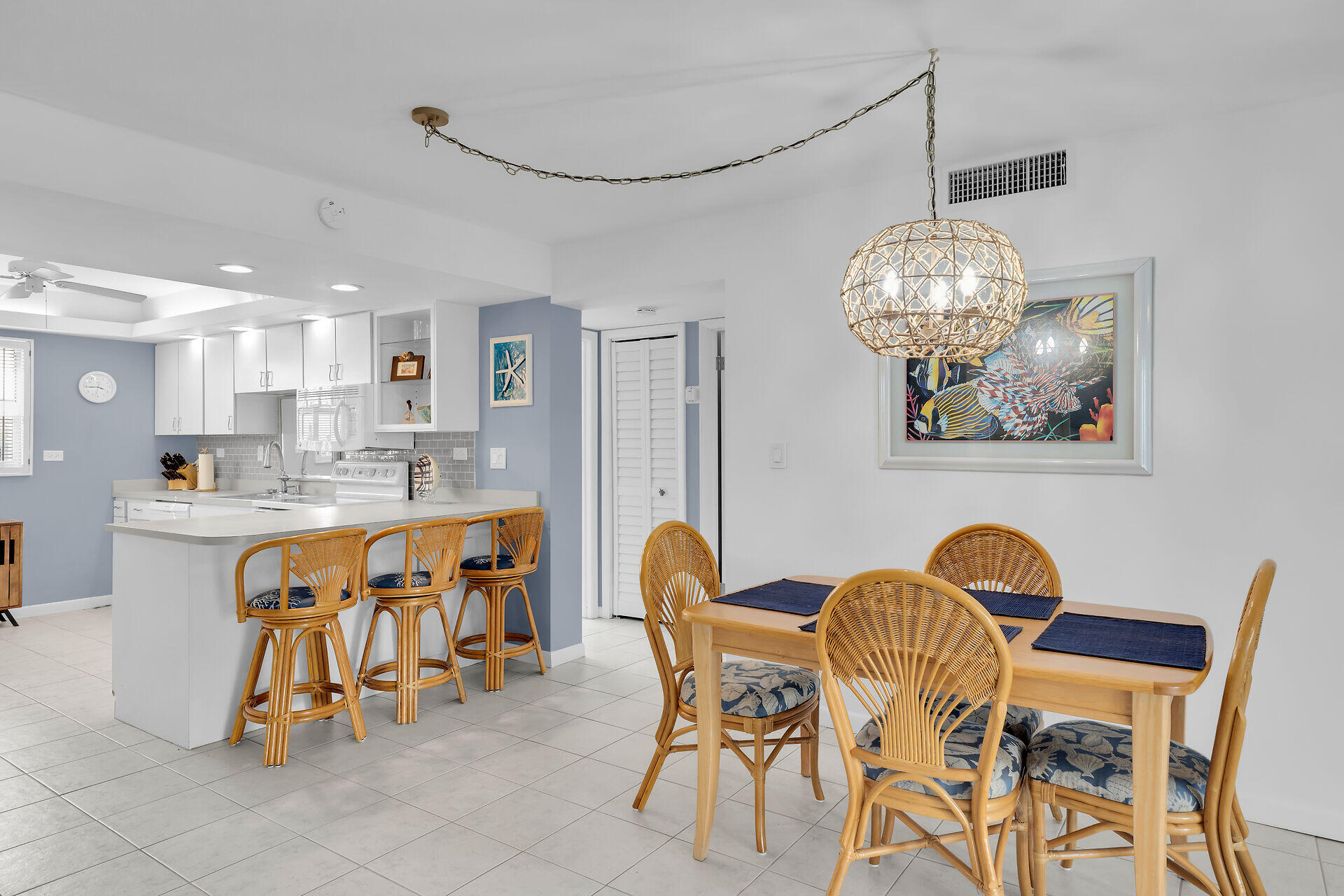 601 W Ocean Drive, 301a Property Photo 11