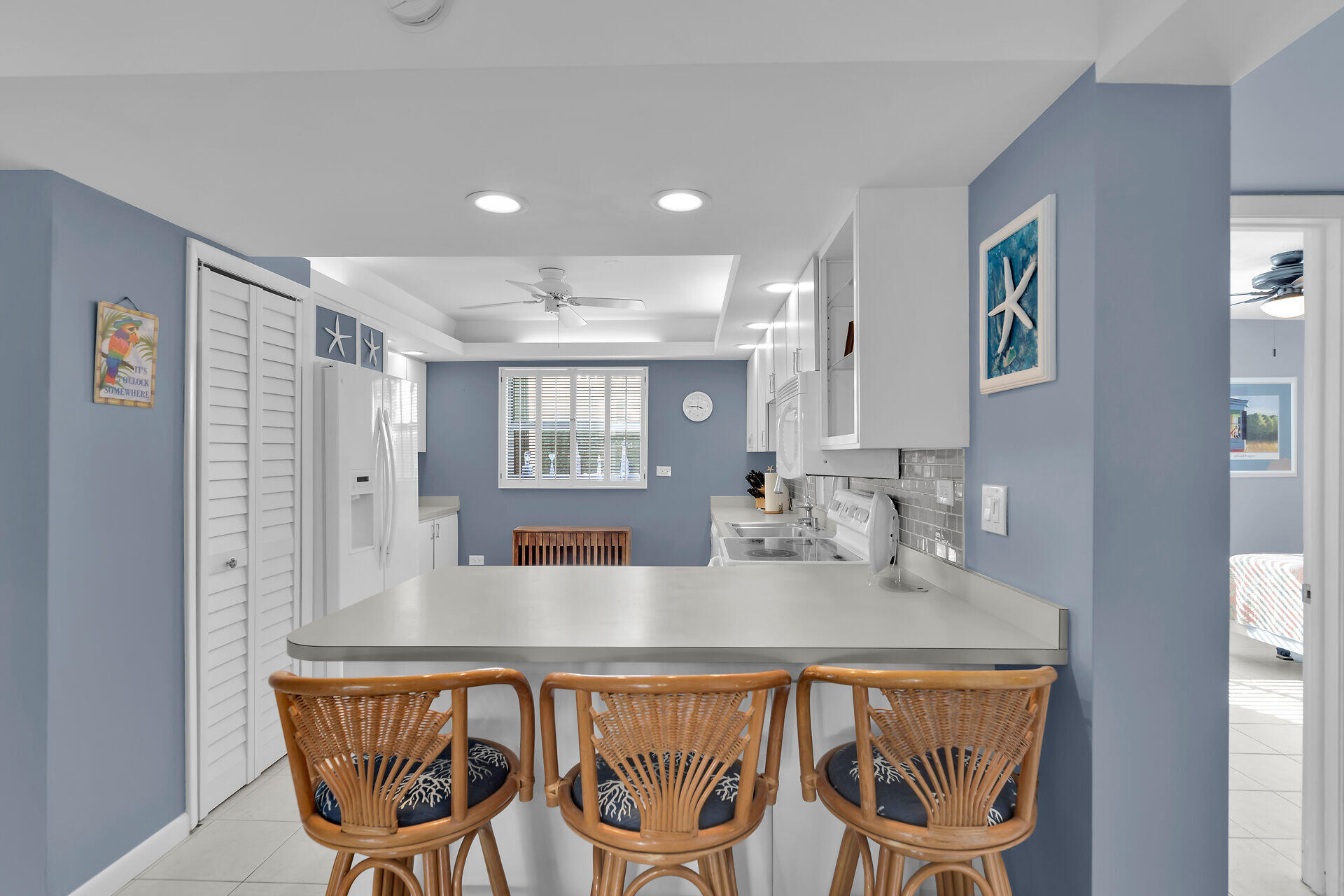601 W Ocean Drive, 301a Property Photo 12