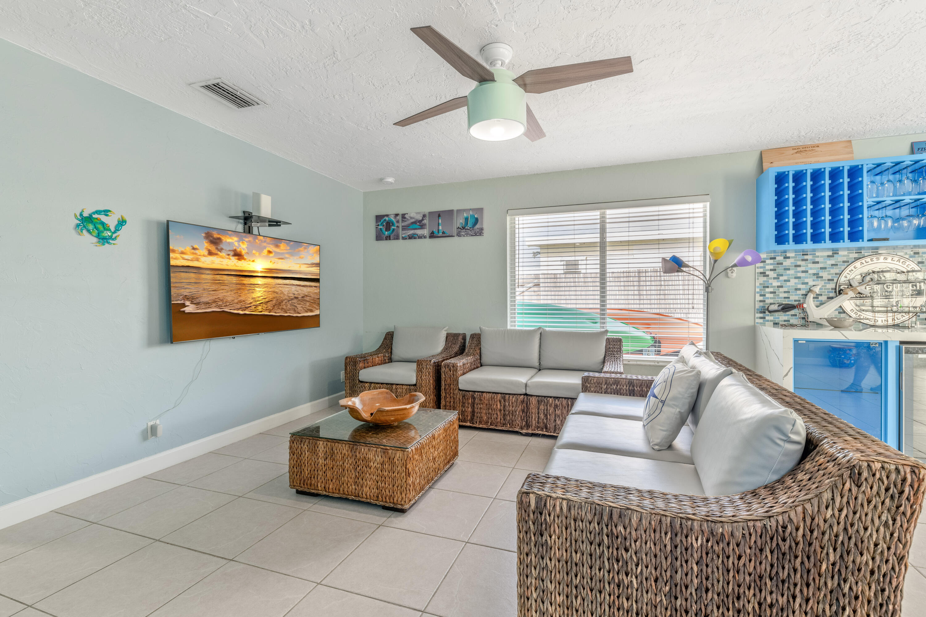 8260 Aviation Boulevard Property Photo 5