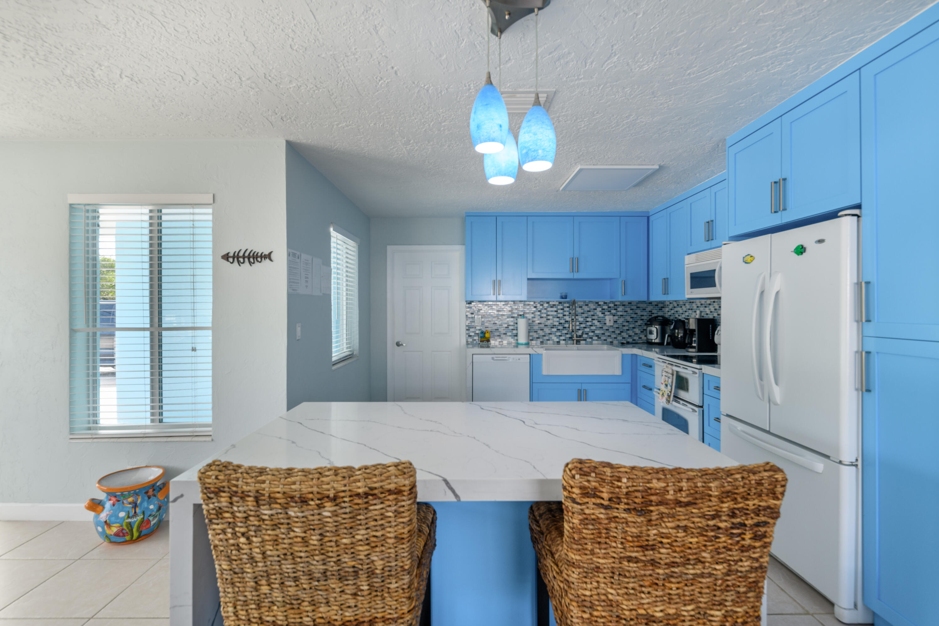 8260 Aviation Boulevard Property Photo 11