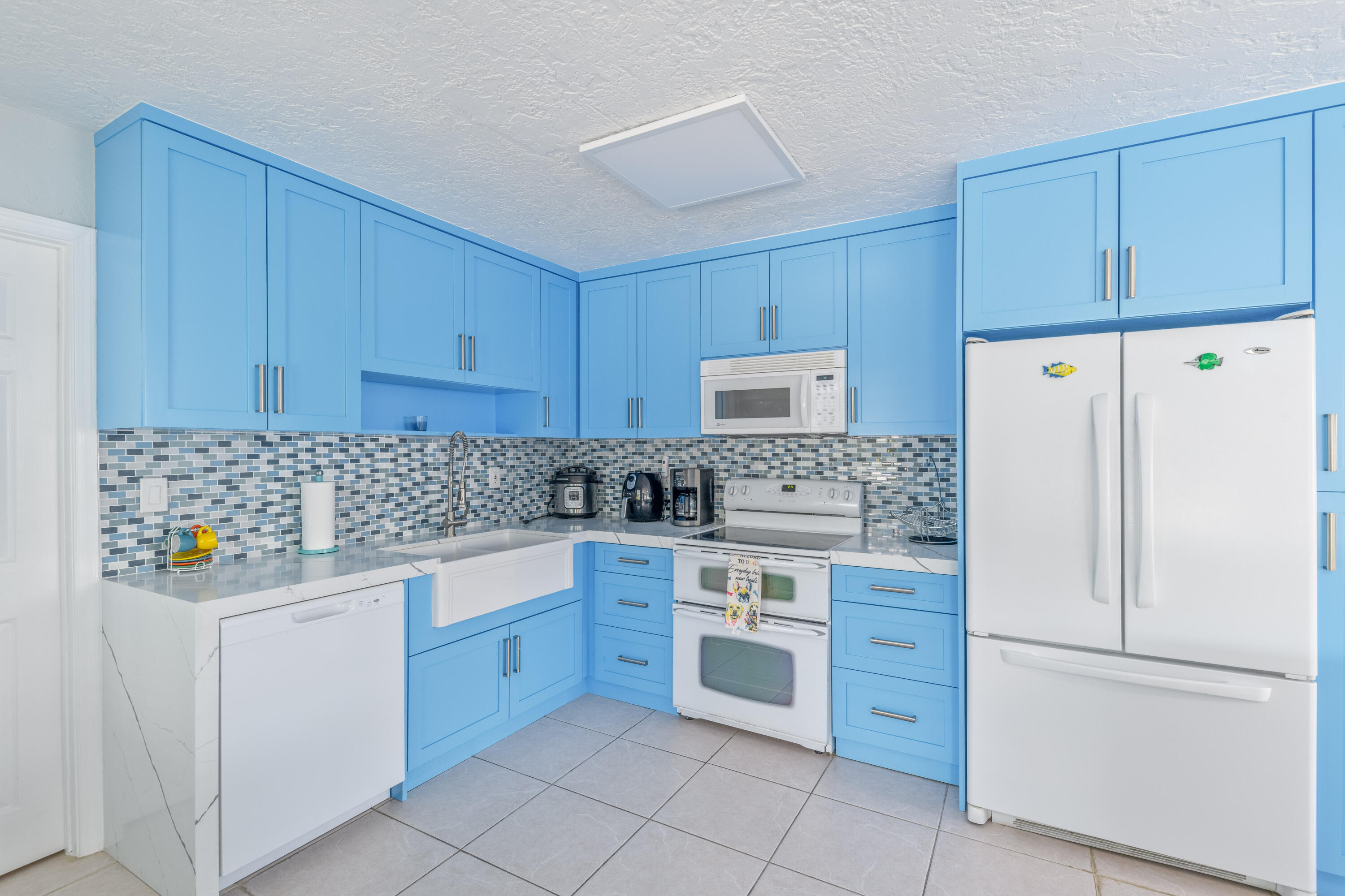 8260 Aviation Boulevard Property Photo 13