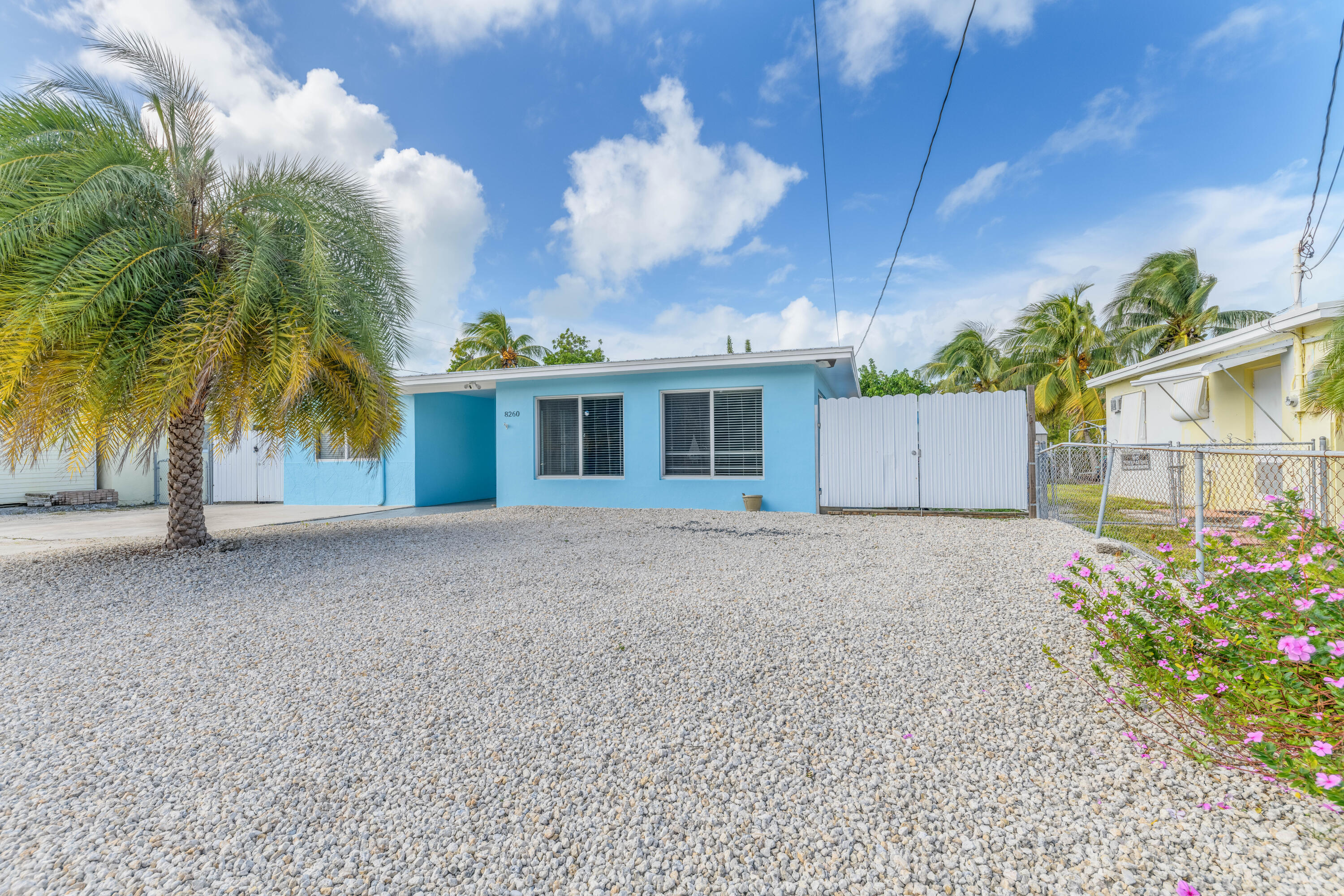 8260 Aviation Boulevard Property Photo 22