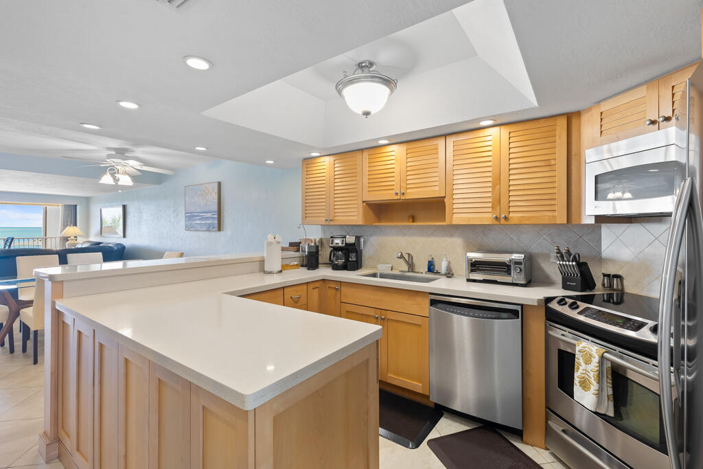 1133 W Ocean Drive, 7 Property Photo 1
