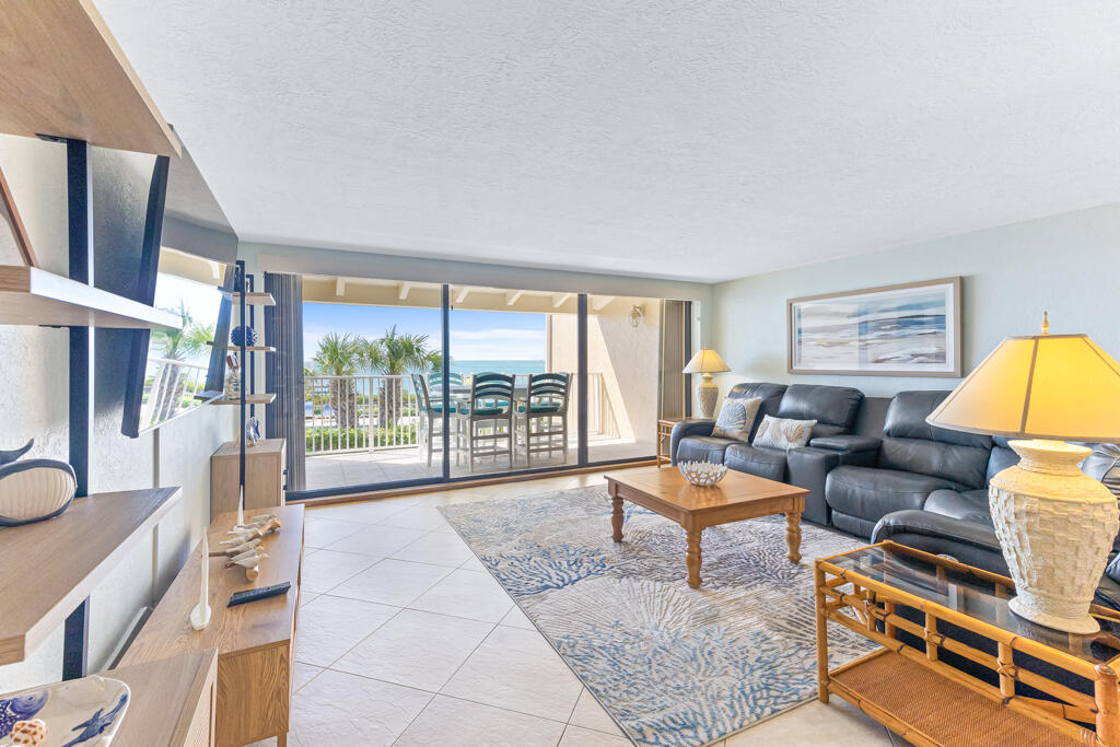 1133 W Ocean Drive, 7 Property Photo 9