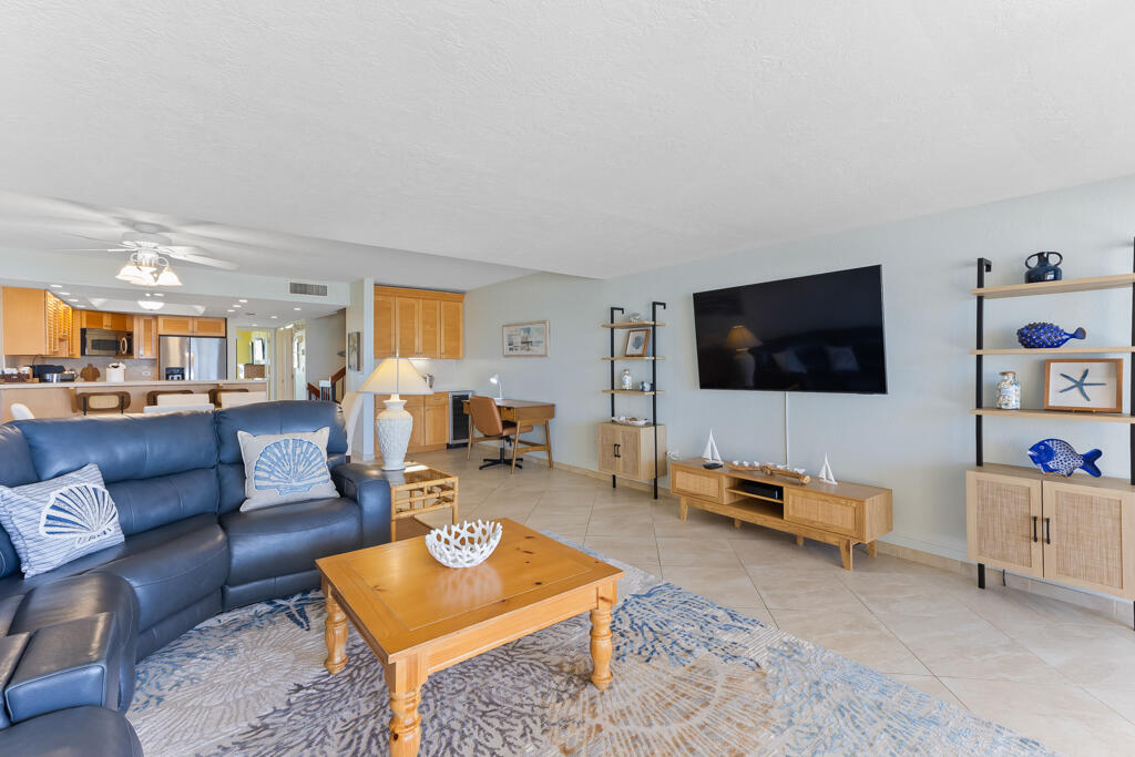 1133 W Ocean Drive, 7 Property Photo 11