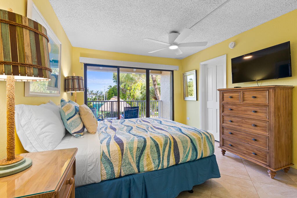 1133 W Ocean Drive, 7 Property Photo 17