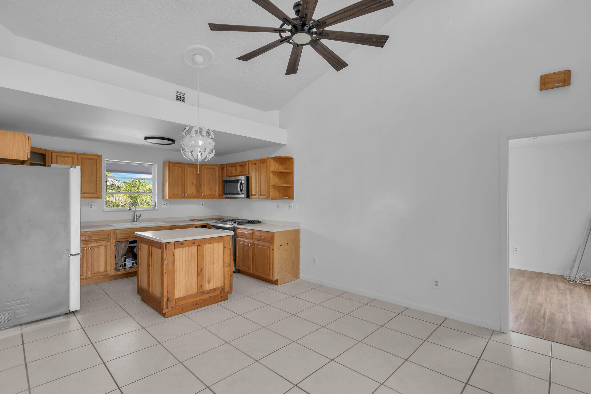 30650 15th Street Property Photo 12