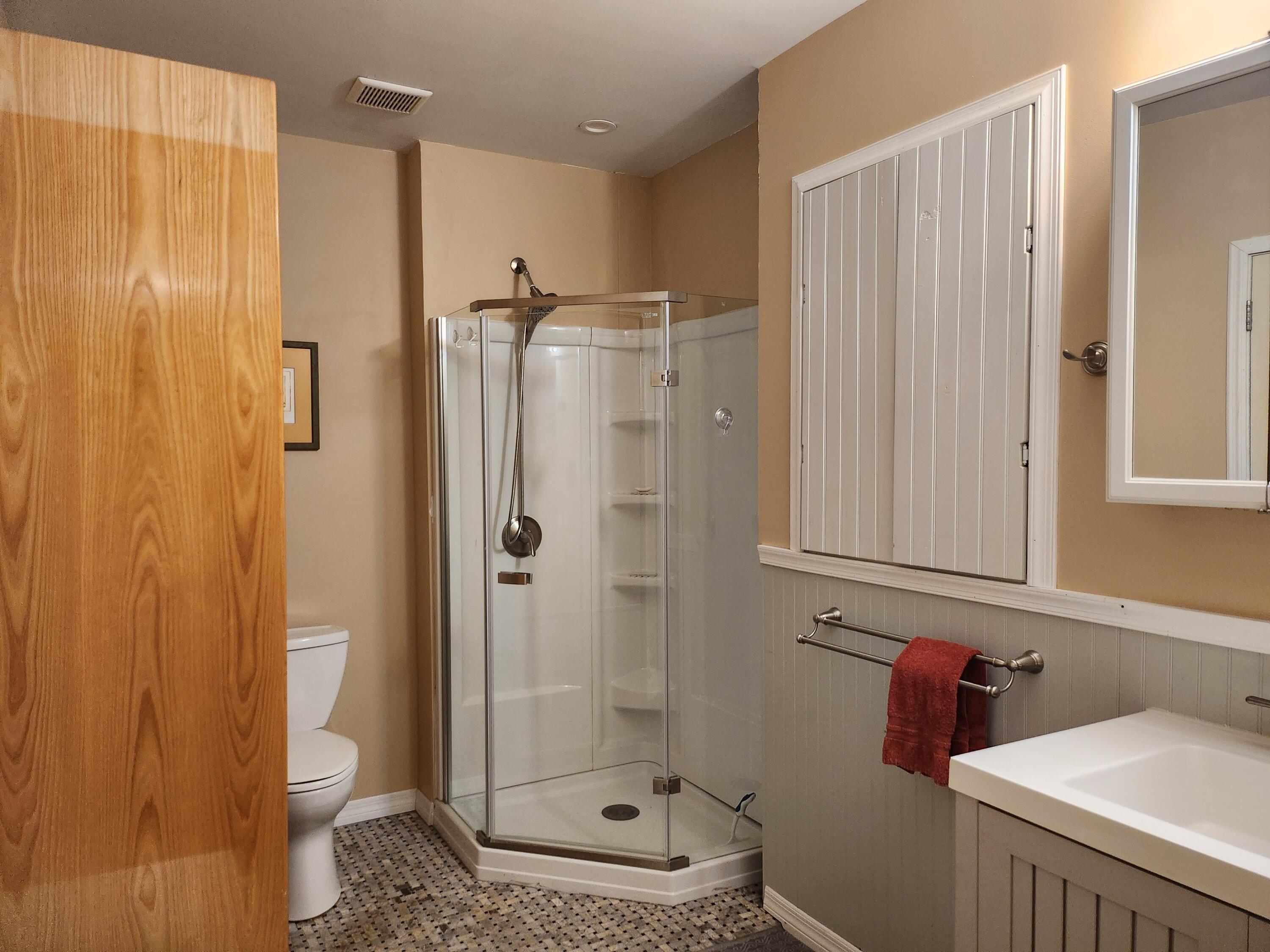 5635 Macdonald Avenue Property Photo 27