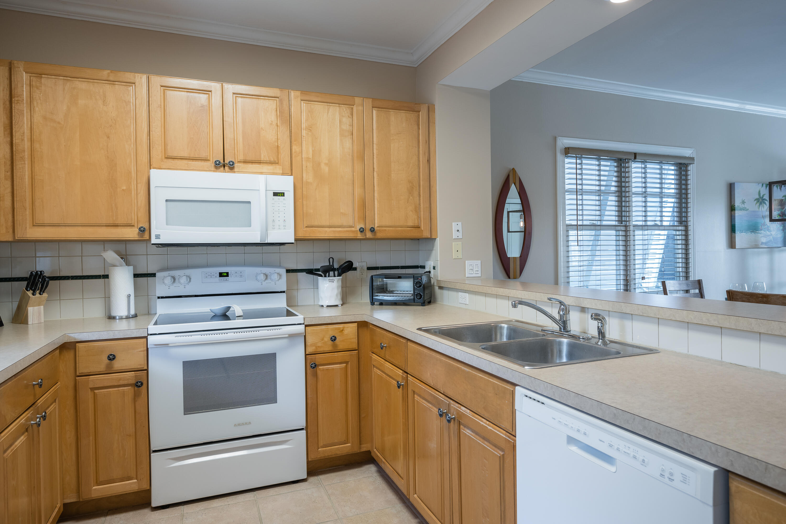 243 Golf Club Drive Property Photo 4