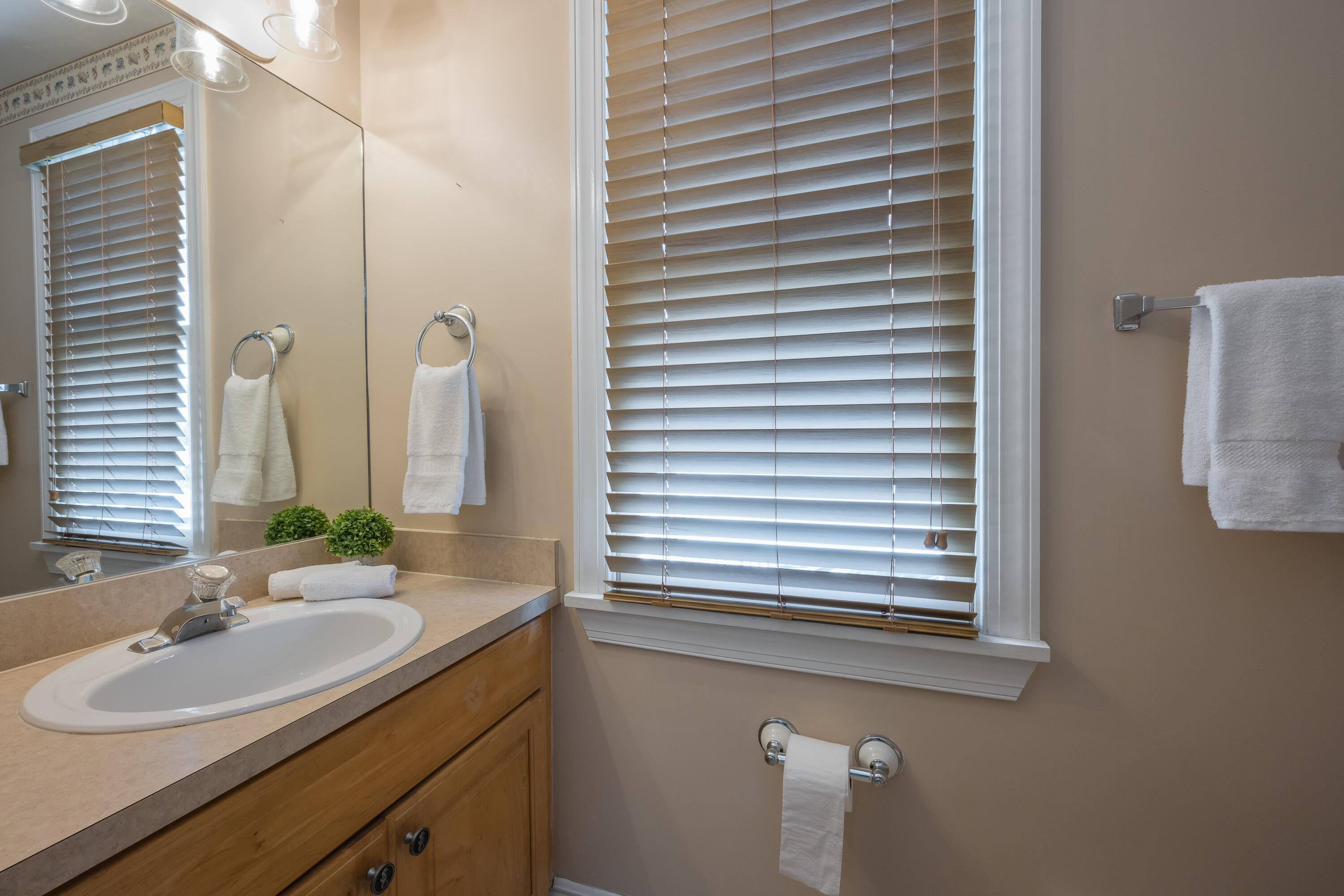 243 Golf Club Drive Property Photo 6