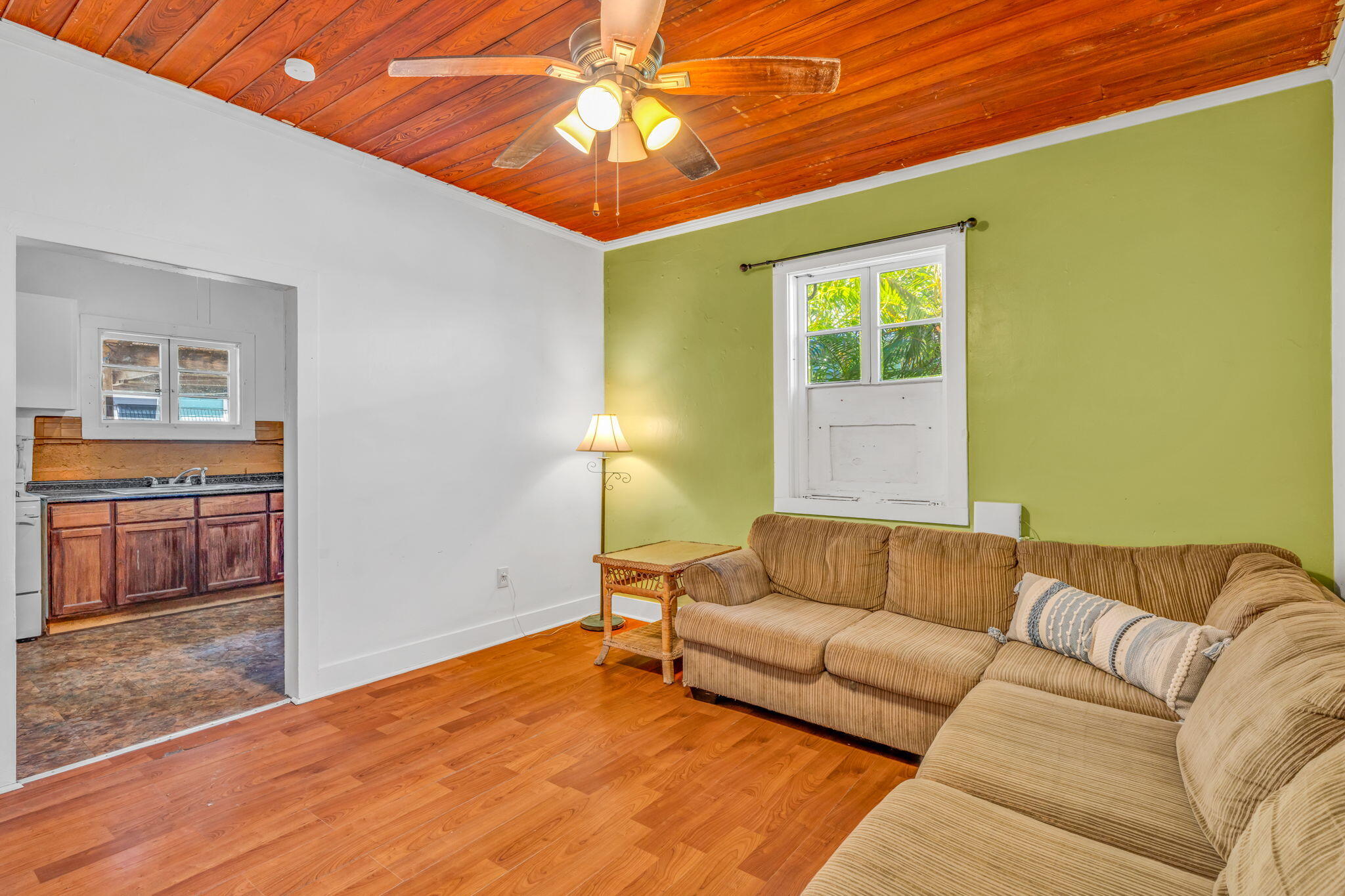 319 Julia Street Property Photo 5