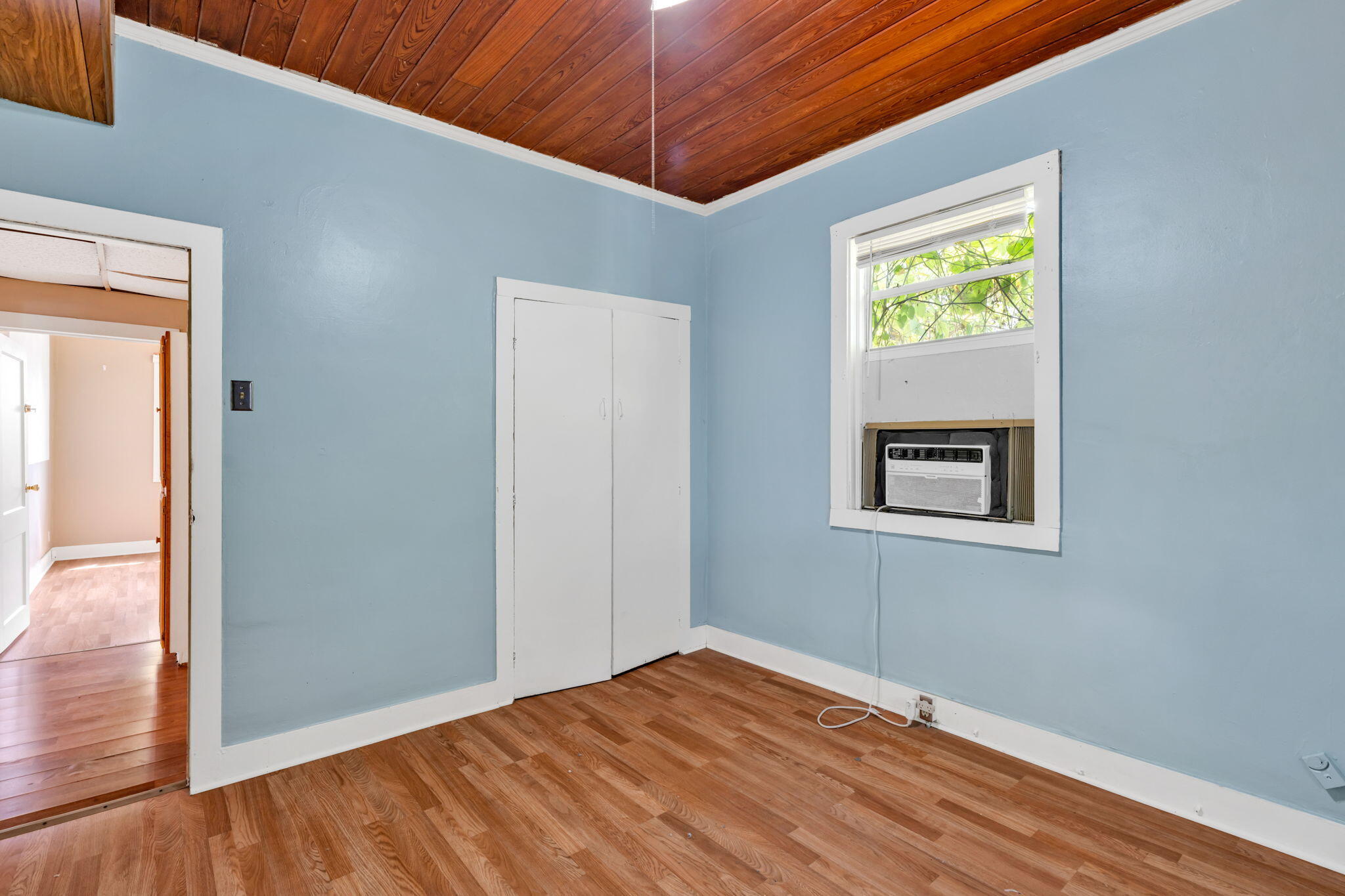 319 Julia Street Property Photo 12