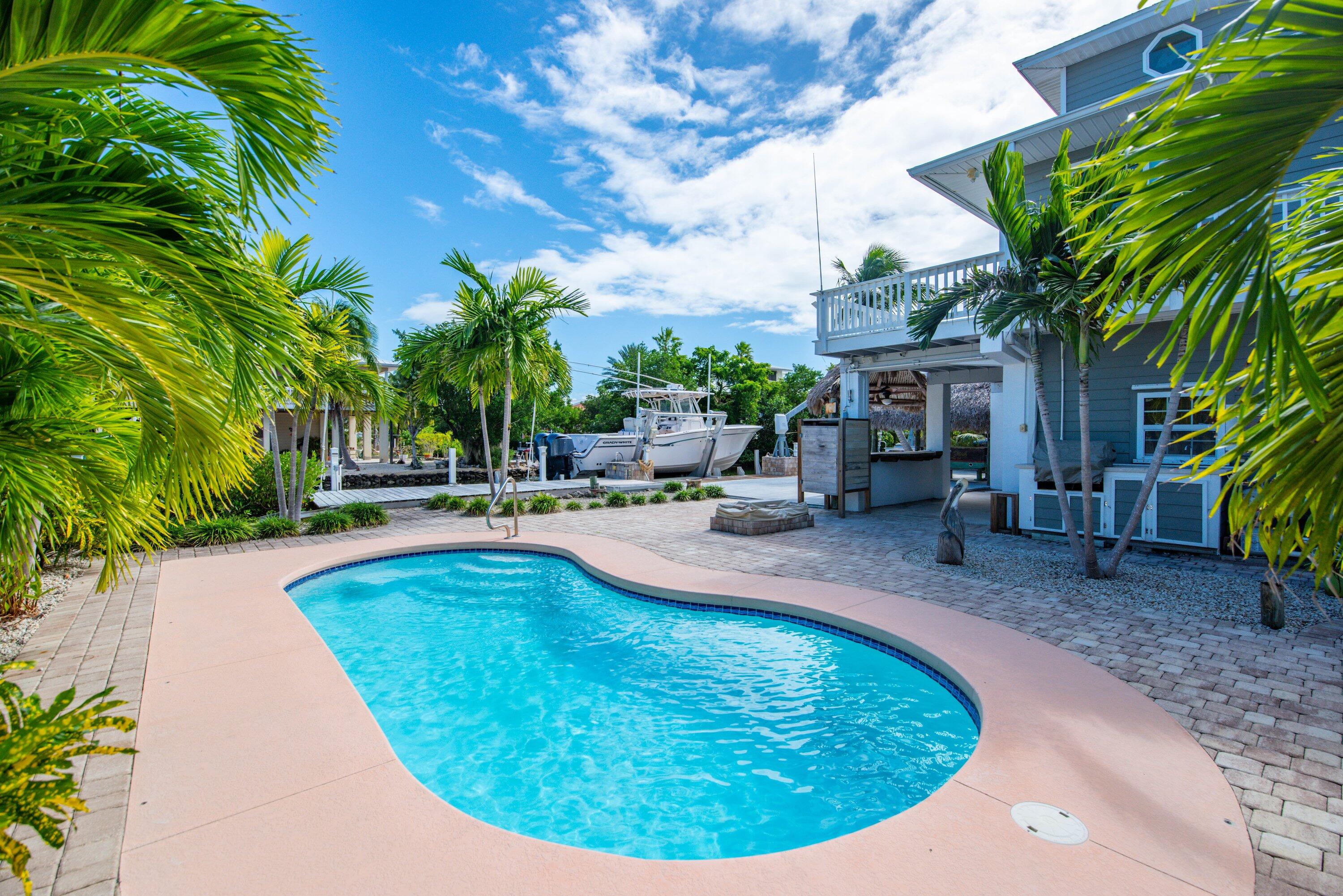 643 Indies Road Property Photo 1
