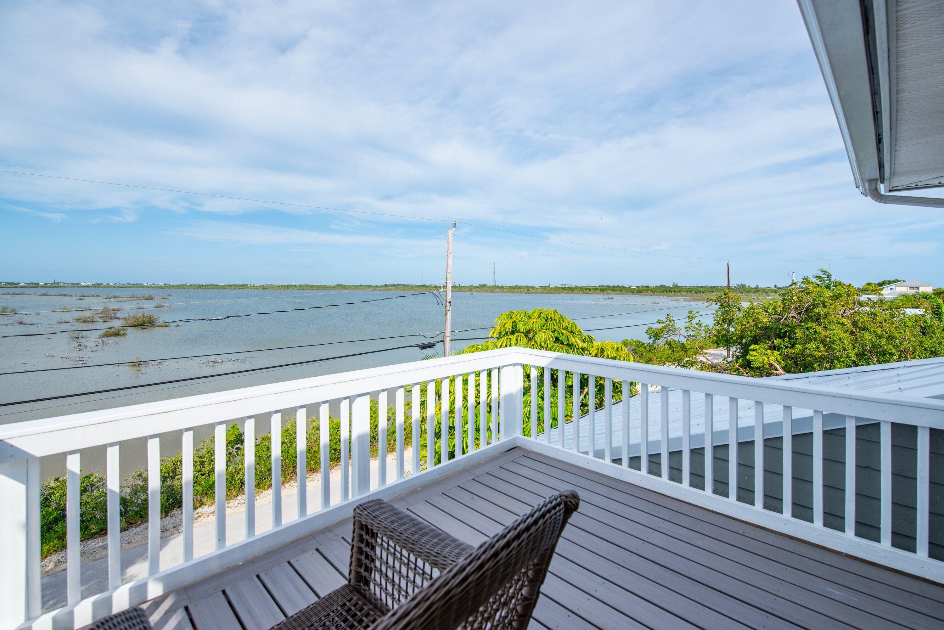 643 Indies Road Property Photo 17