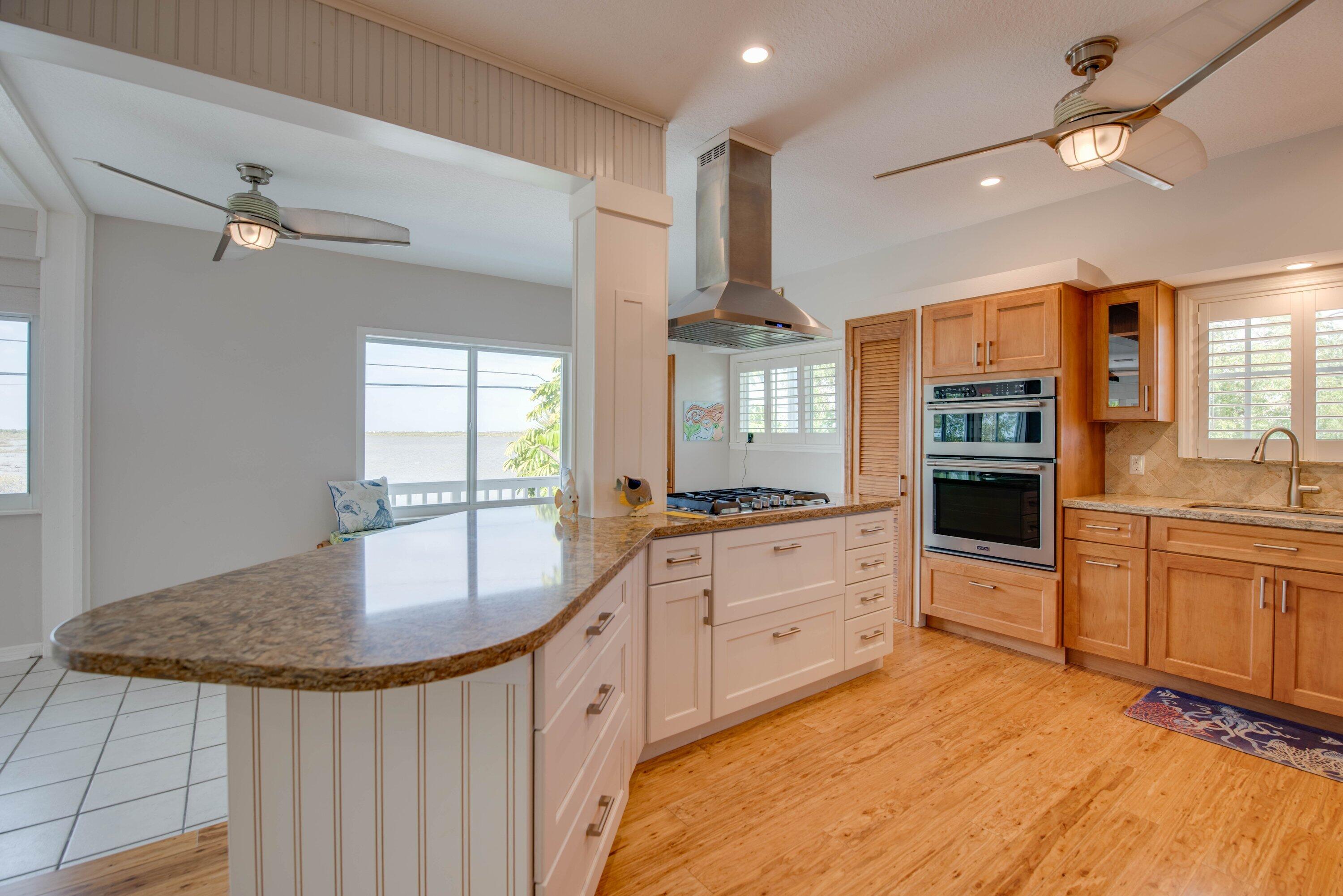 643 Indies Road Property Photo 26