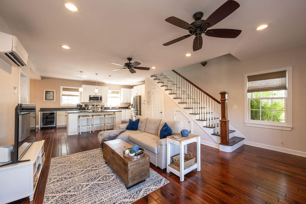 400 White Street Property Photo 14